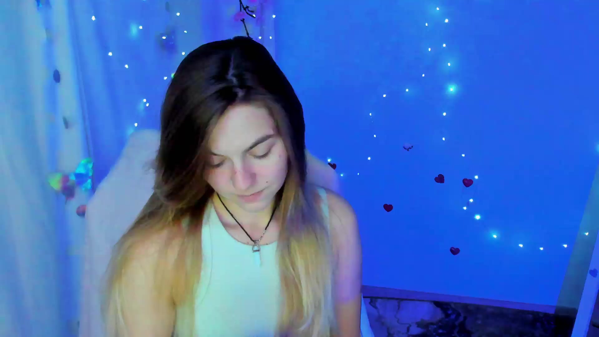 Gallery image thumbnail from Missi_More's myfreecams stream on, 09/21/2026, 10:35 image 12 of 20