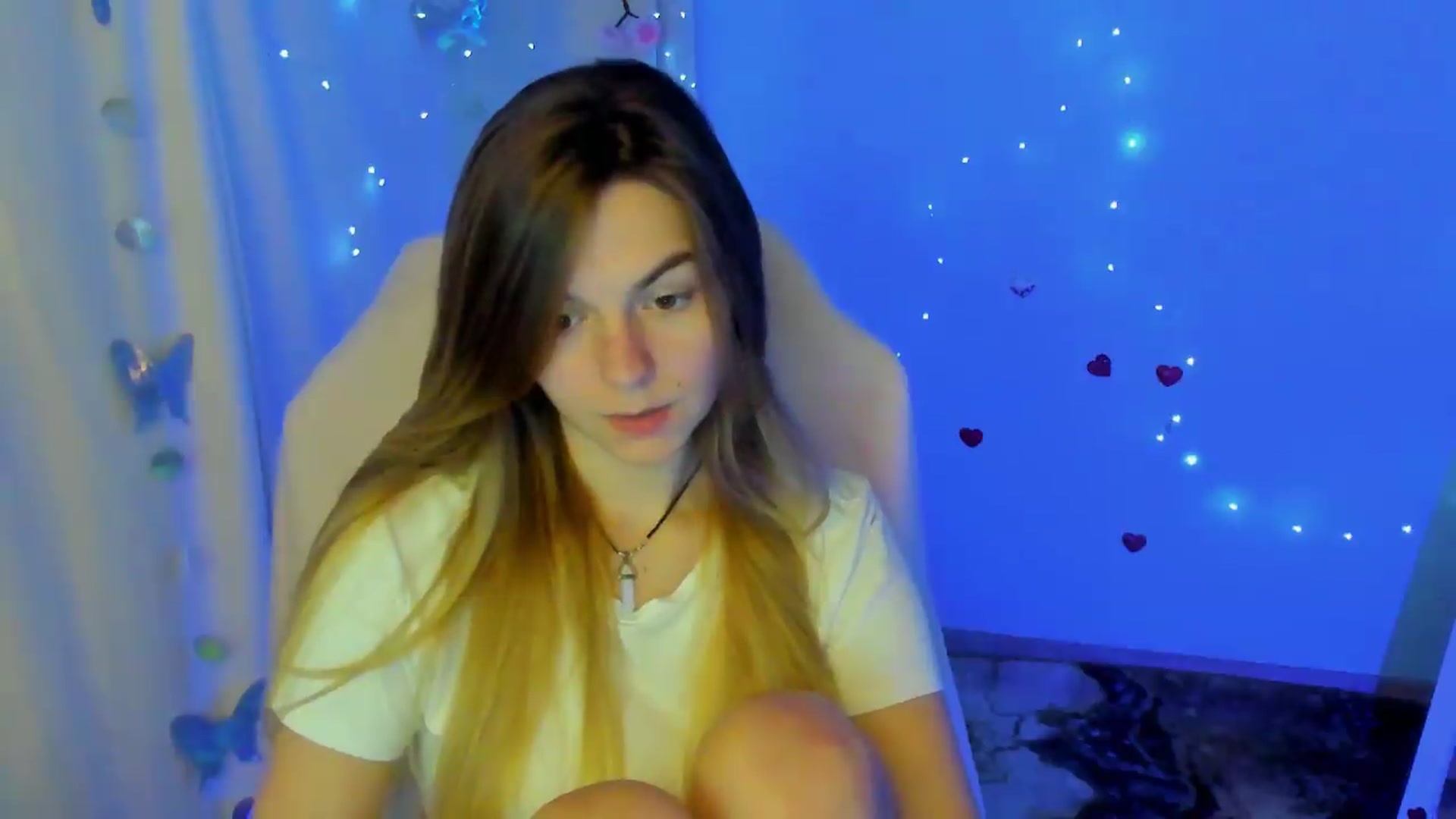 Gallery image thumbnail from Missi_More's myfreecams stream on, 09/22/2026, 11:46 image 8 of 20