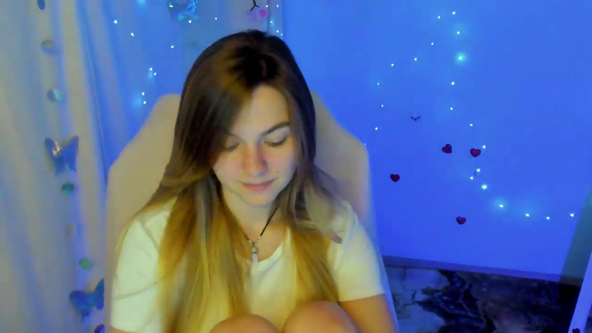 Gallery image thumbnail from Missi_More's myfreecams stream on, 09/22/2026, 11:46 image 9 of 20