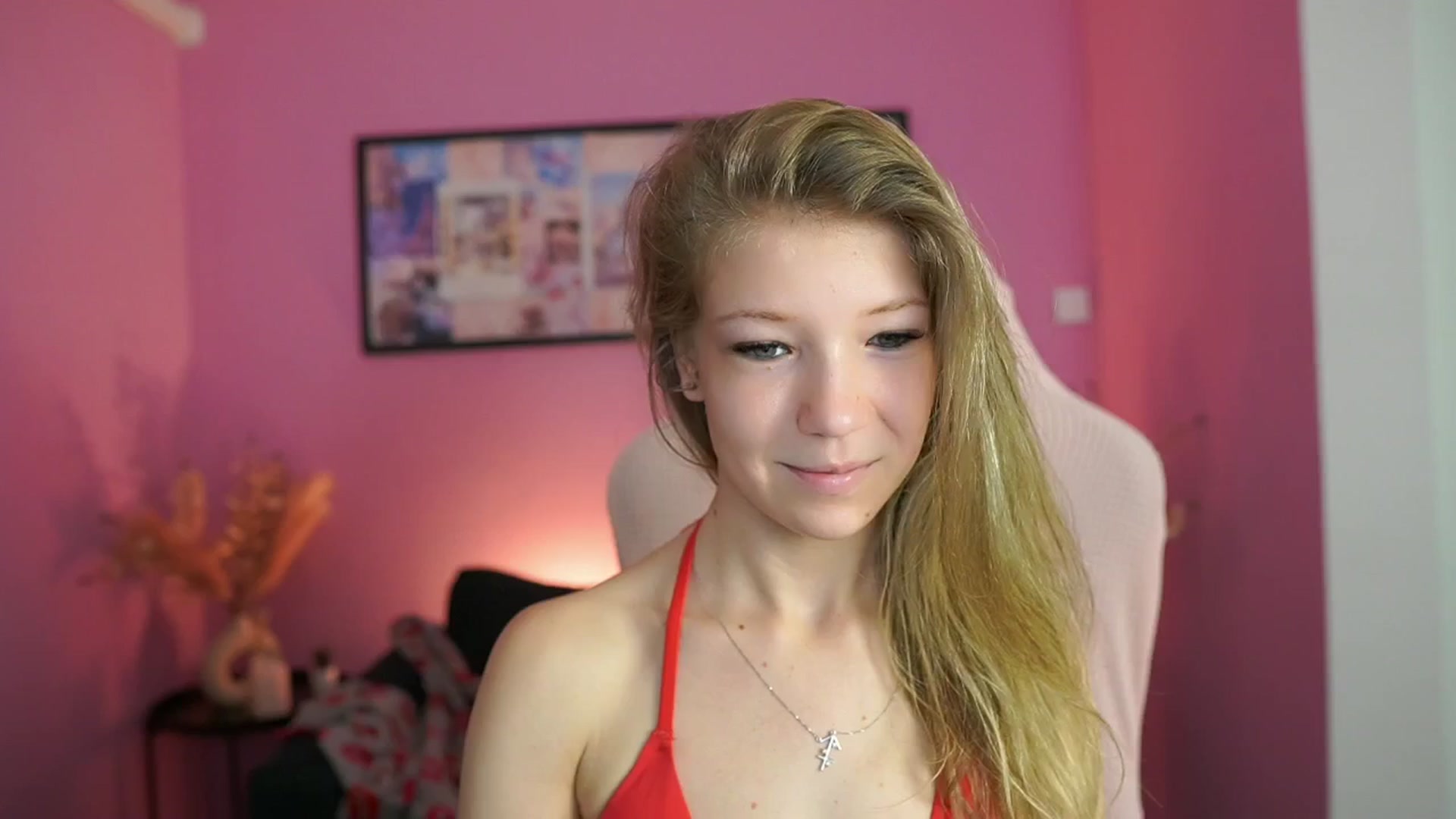 Gallery image thumbnail from Missicute's myfreecams stream on, 05/02/2025, 09:39 image 18 of 20