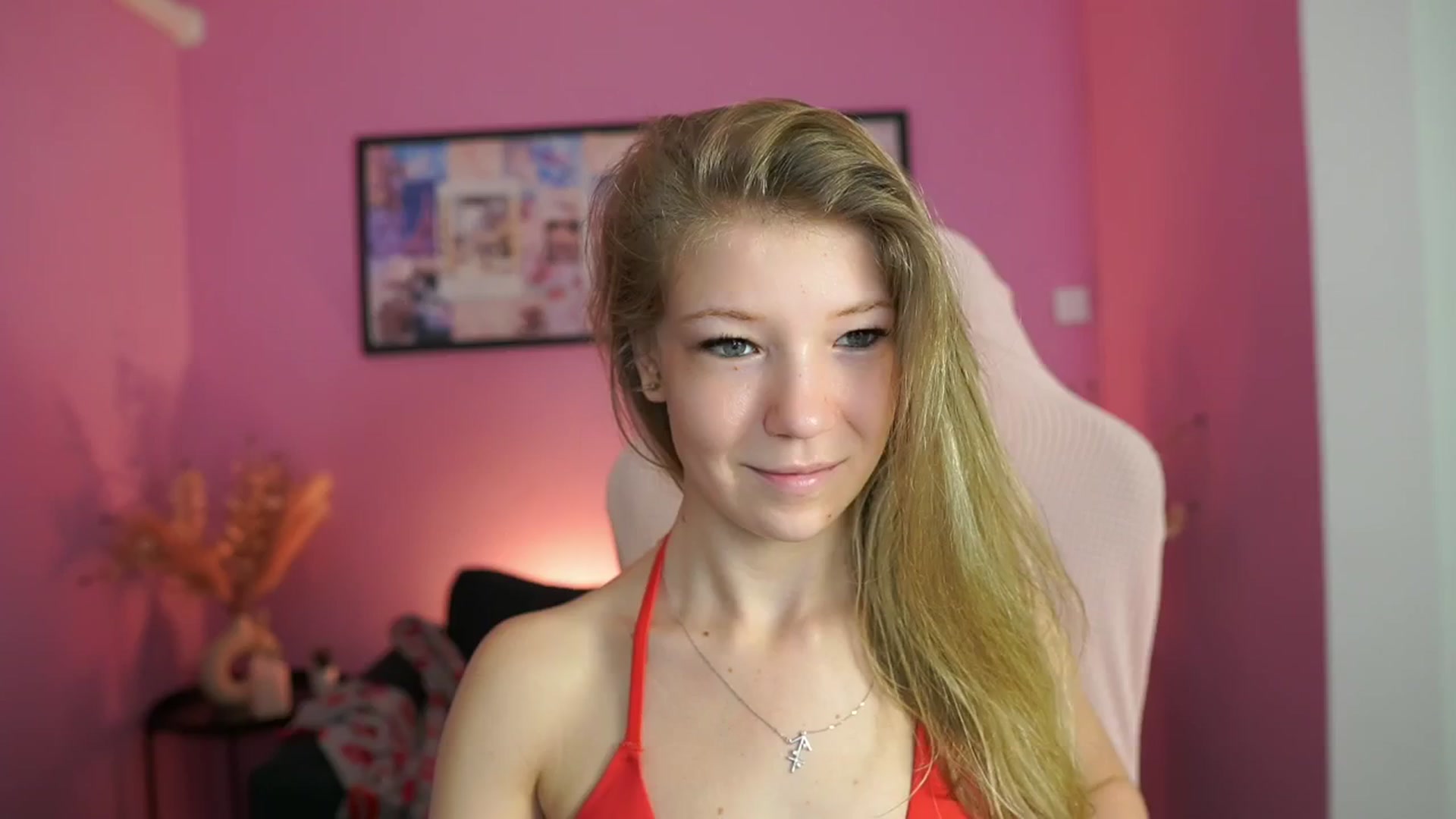 Gallery image thumbnail from Missicute's myfreecams stream on, 05/02/2025, 09:39 image 19 of 20