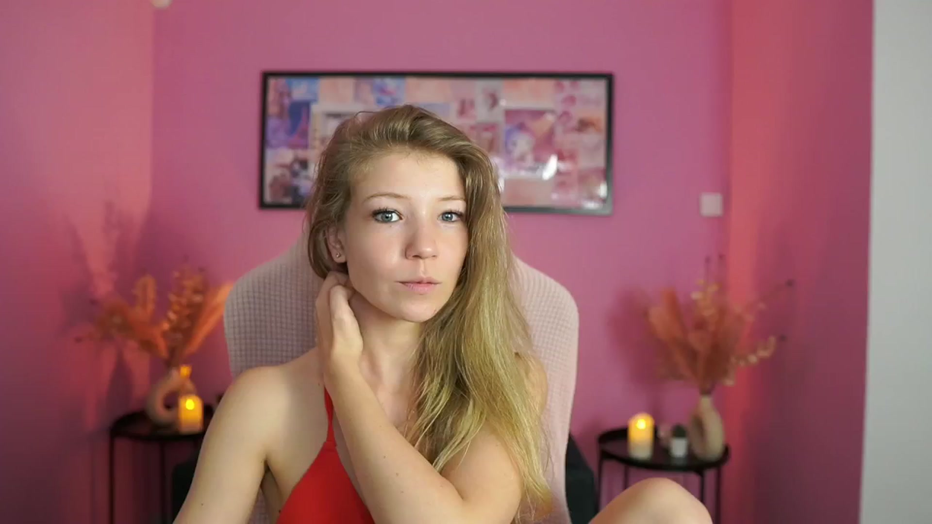 Gallery image thumbnail from Missicute's myfreecams stream on, 05/03/2025, 14:43 image 14 of 20