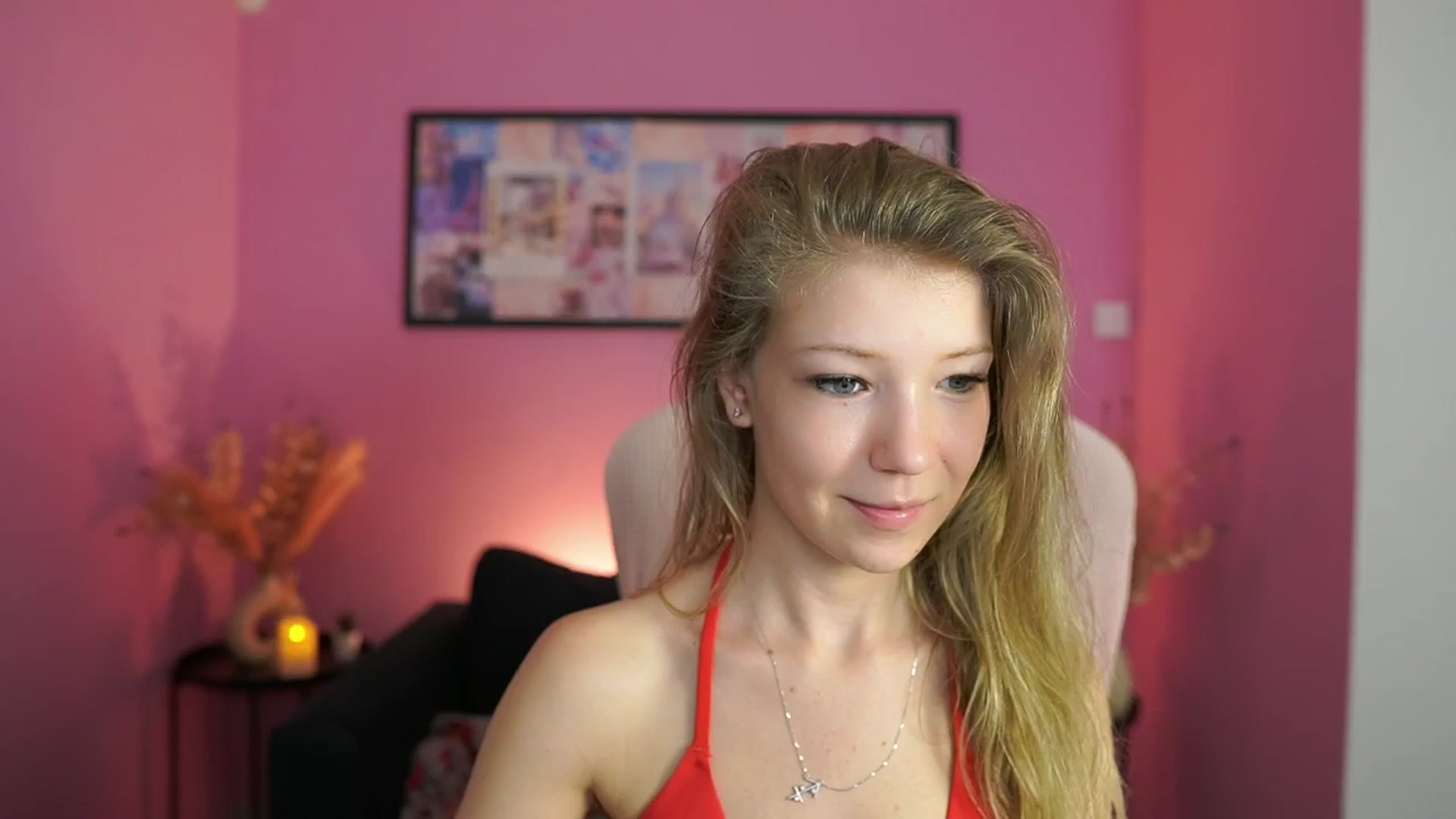 Gallery image thumbnail from Missicute's myfreecams stream on, 05/03/2025, 17:03 image 7 of 20