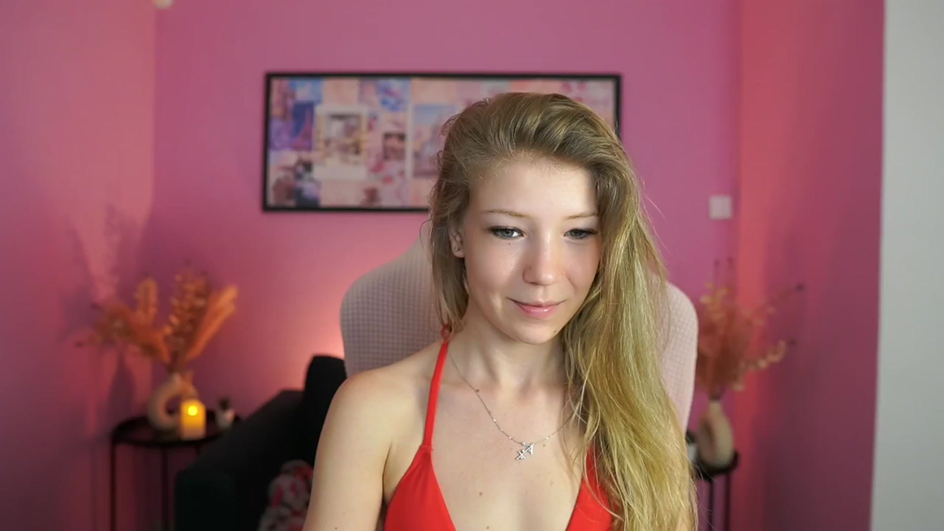 Gallery image thumbnail from Missicute's myfreecams stream on, 05/03/2025, 17:03 image 17 of 20