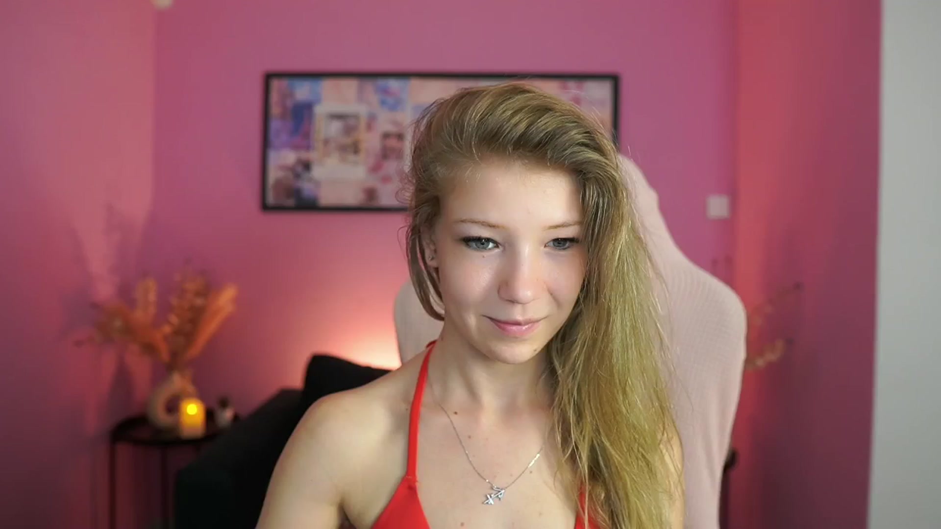 Gallery image thumbnail from Missicute's myfreecams stream on, 05/03/2025, 17:03 image 15 of 20