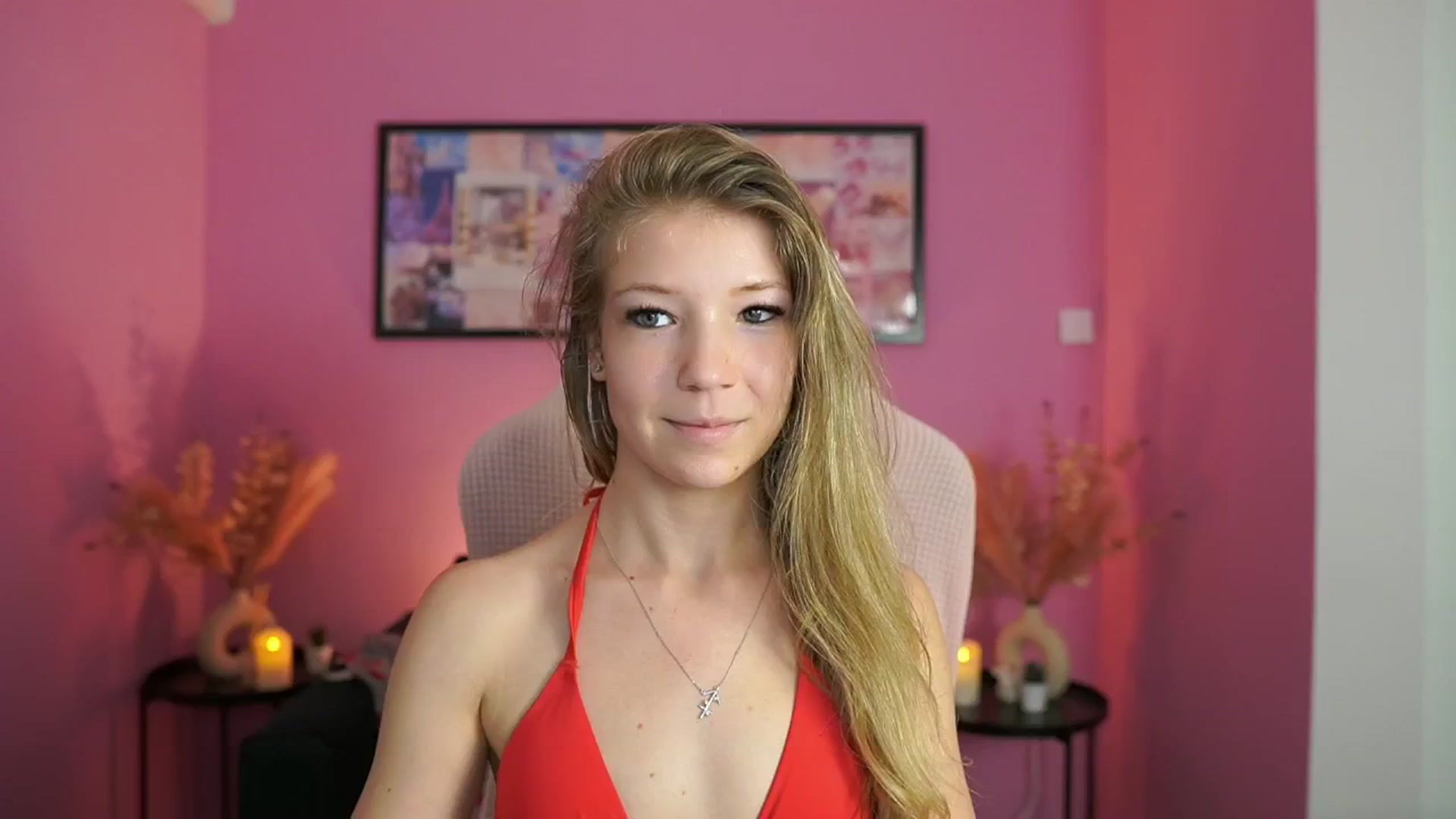 Gallery image thumbnail from Missicute's myfreecams stream on, 05/06/2025, 19:07 image 14 of 20