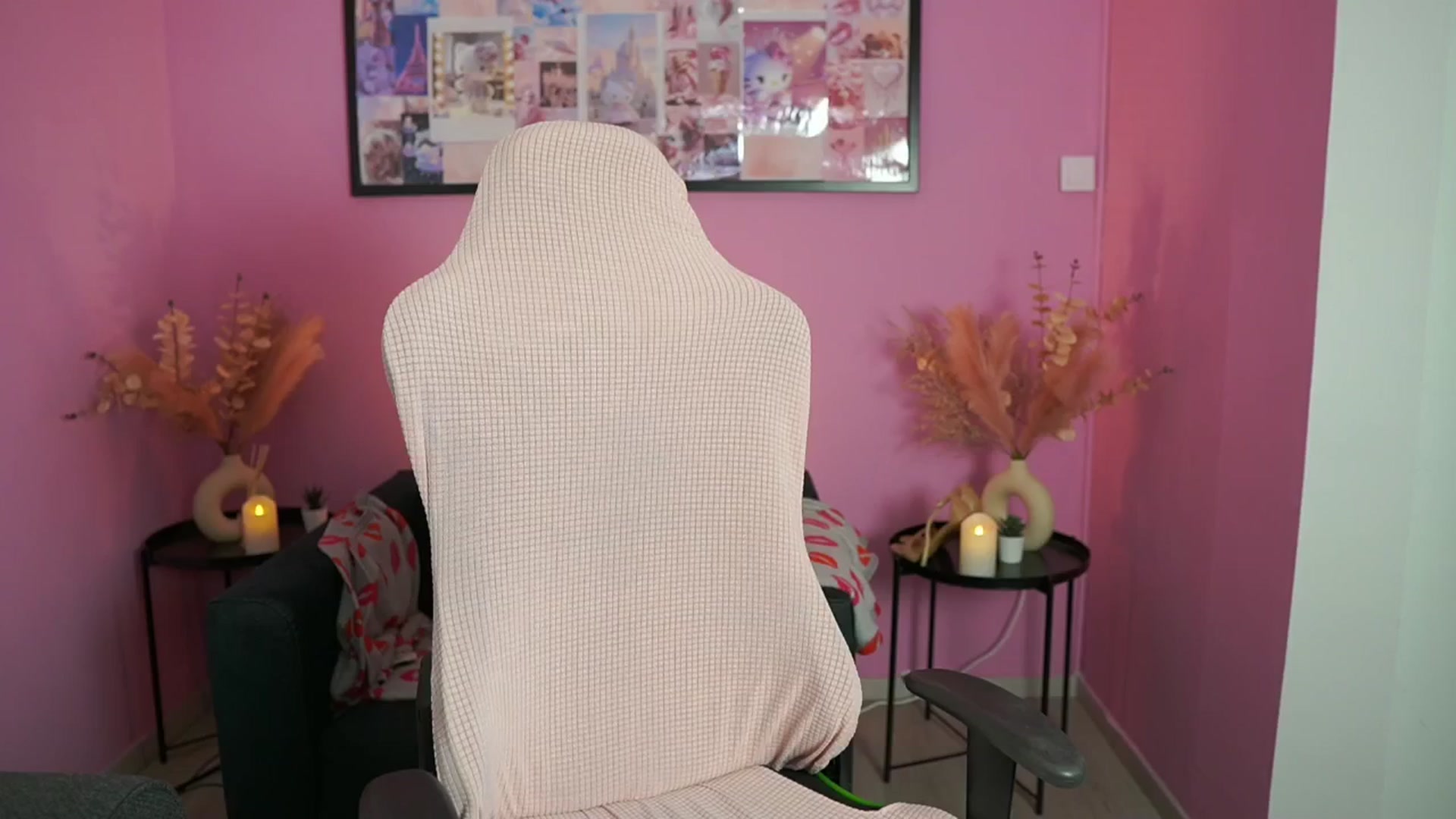 Gallery image thumbnail from Missicute's myfreecams stream on, 05/27/2025, 22:47 image 15 of 20