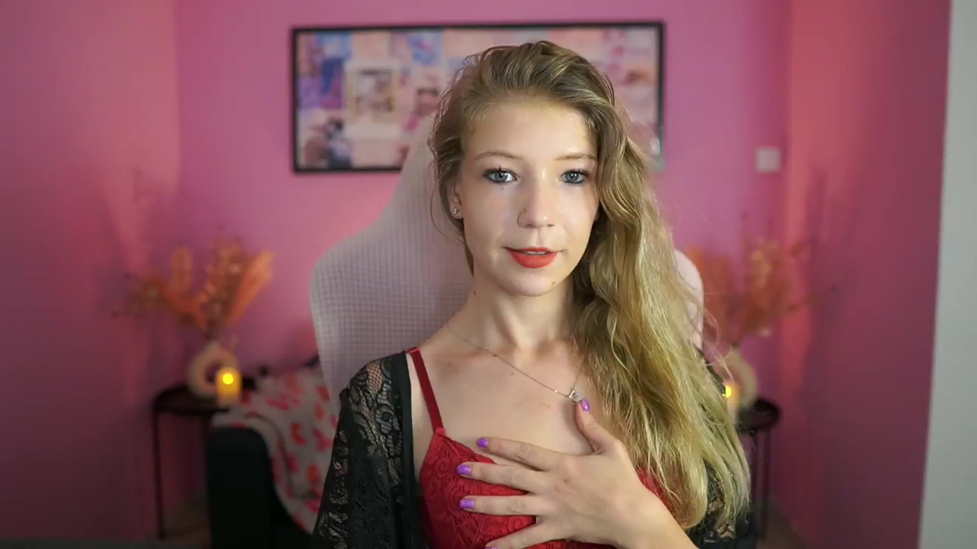 Gallery image thumbnail from Missicute's myfreecams stream on, 06/09/2025, 20:51 image 2 of 20