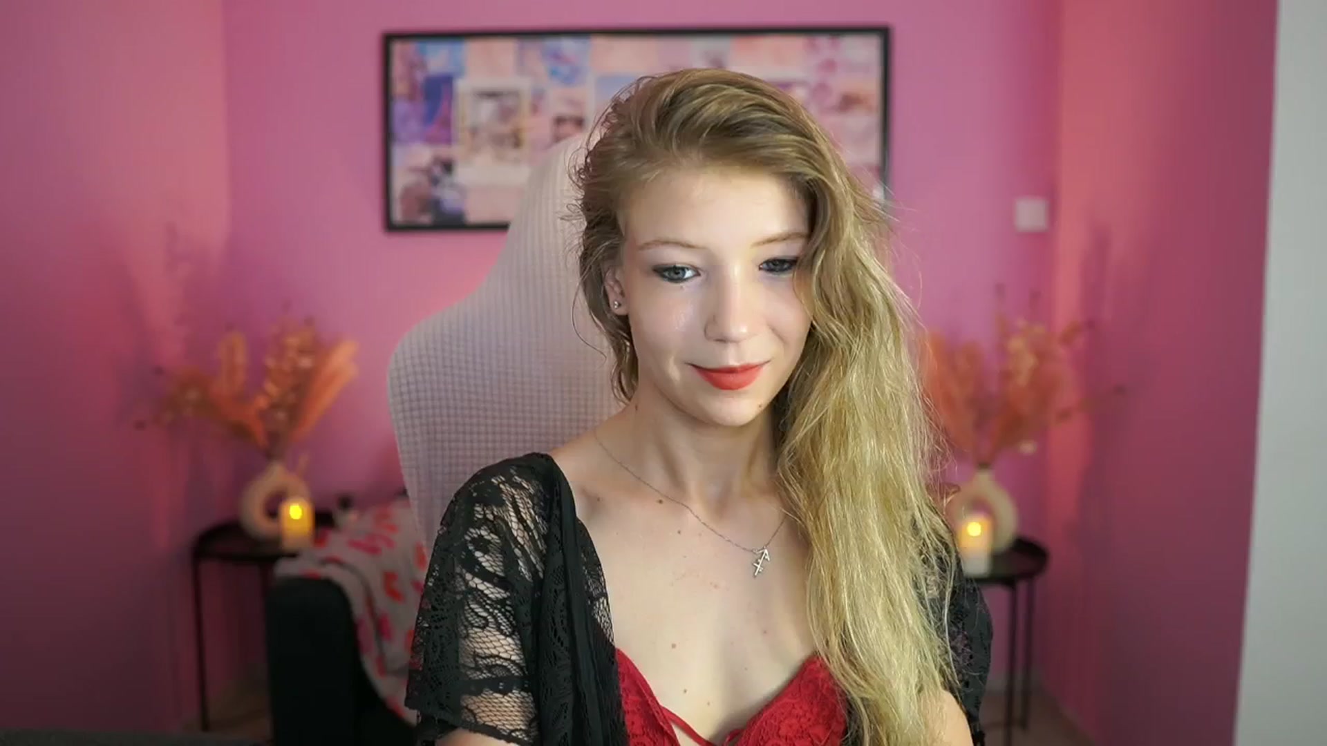 Gallery image thumbnail from Missicute's myfreecams stream on, 06/09/2025, 20:51 image 3 of 20