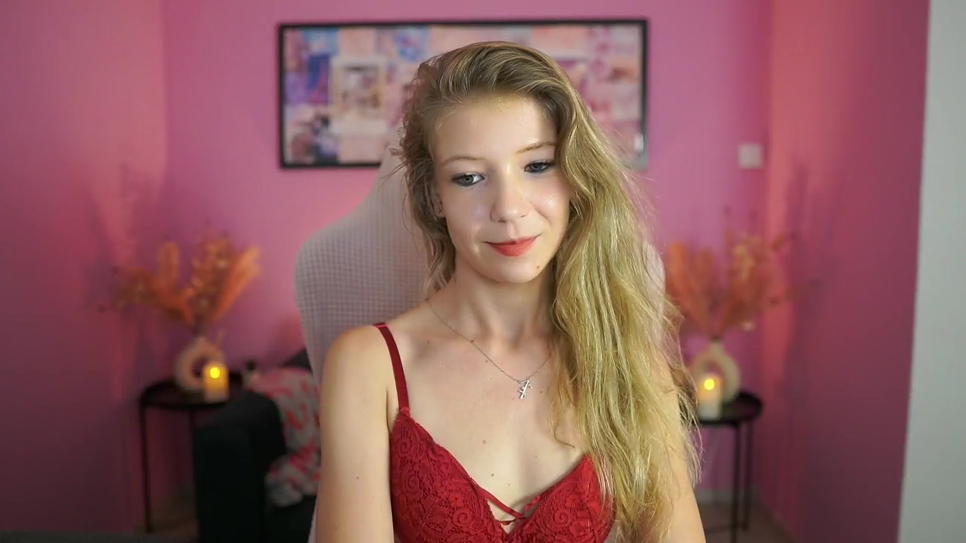 Gallery image thumbnail from Missicute's myfreecams stream on, 06/09/2025, 23:29 image 5 of 20