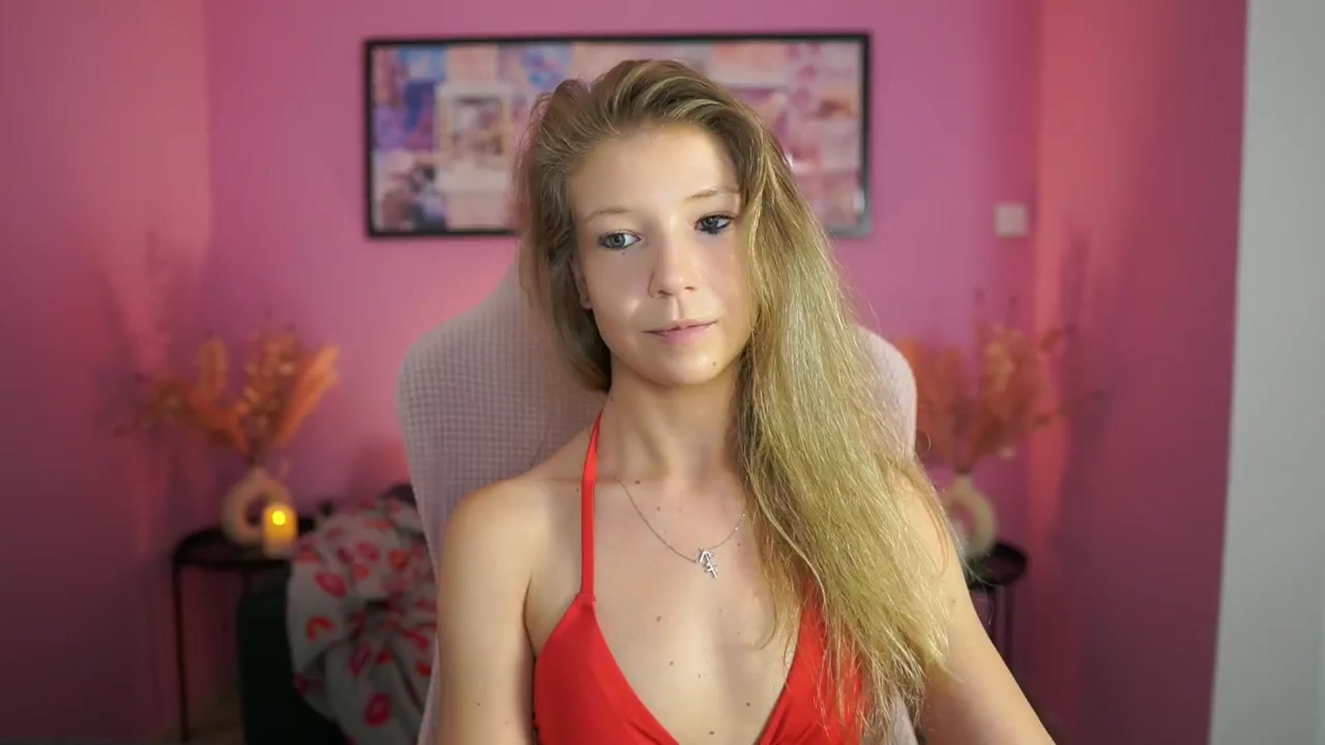 Gallery image thumbnail from Missicute's myfreecams stream on, 06/17/2025, 19:52 image 1 of 20