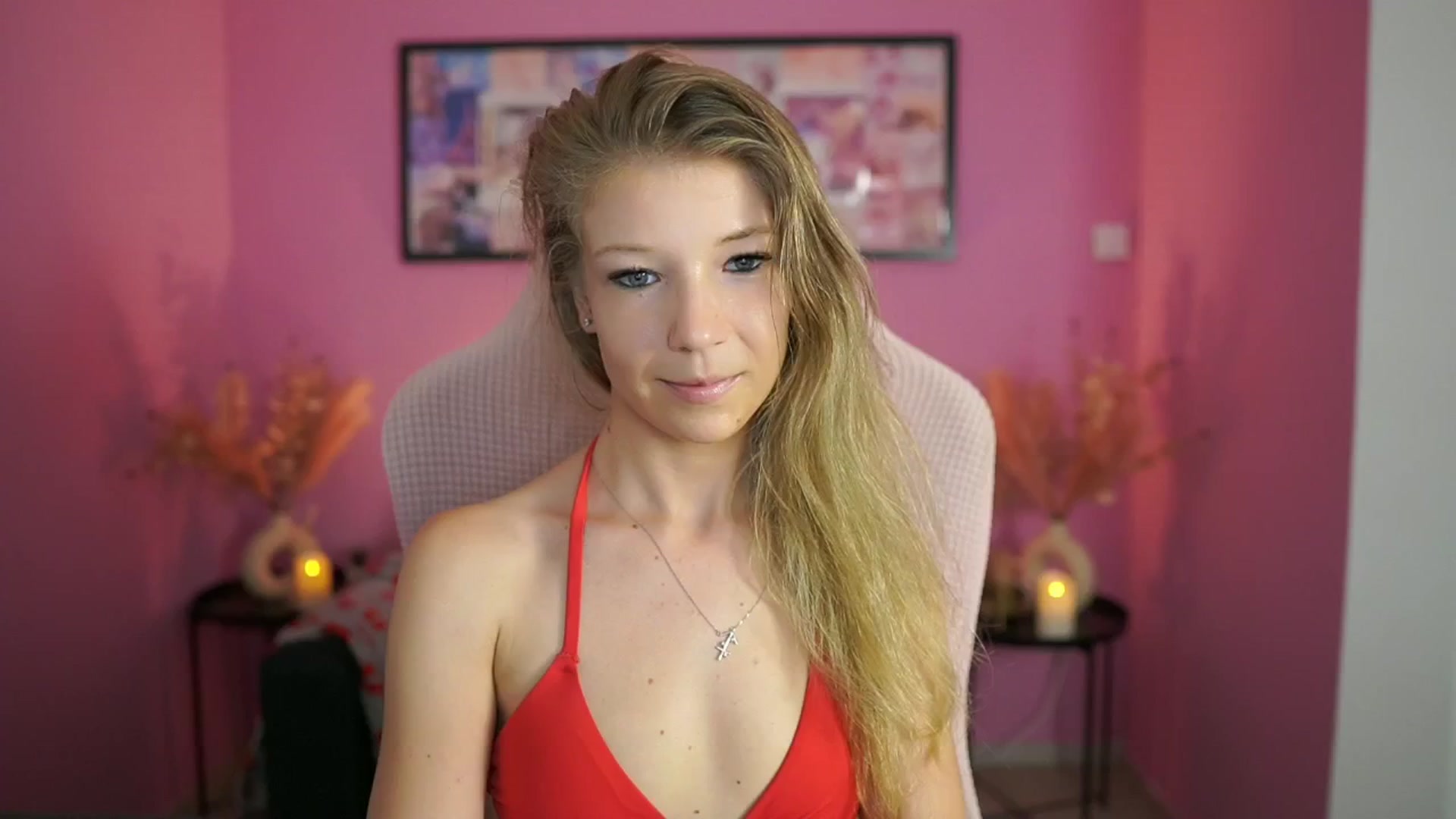 Gallery image thumbnail from Missicute's myfreecams stream on, 06/18/2025, 20:25 image 2 of 20