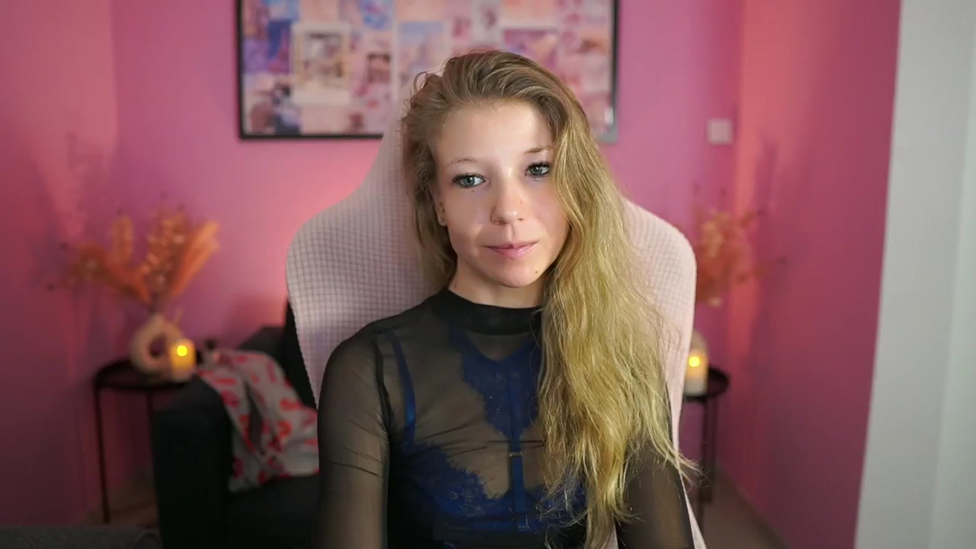 Gallery image thumbnail from Missicute's myfreecams stream on, 06/20/2025, 19:54 image 17 of 20