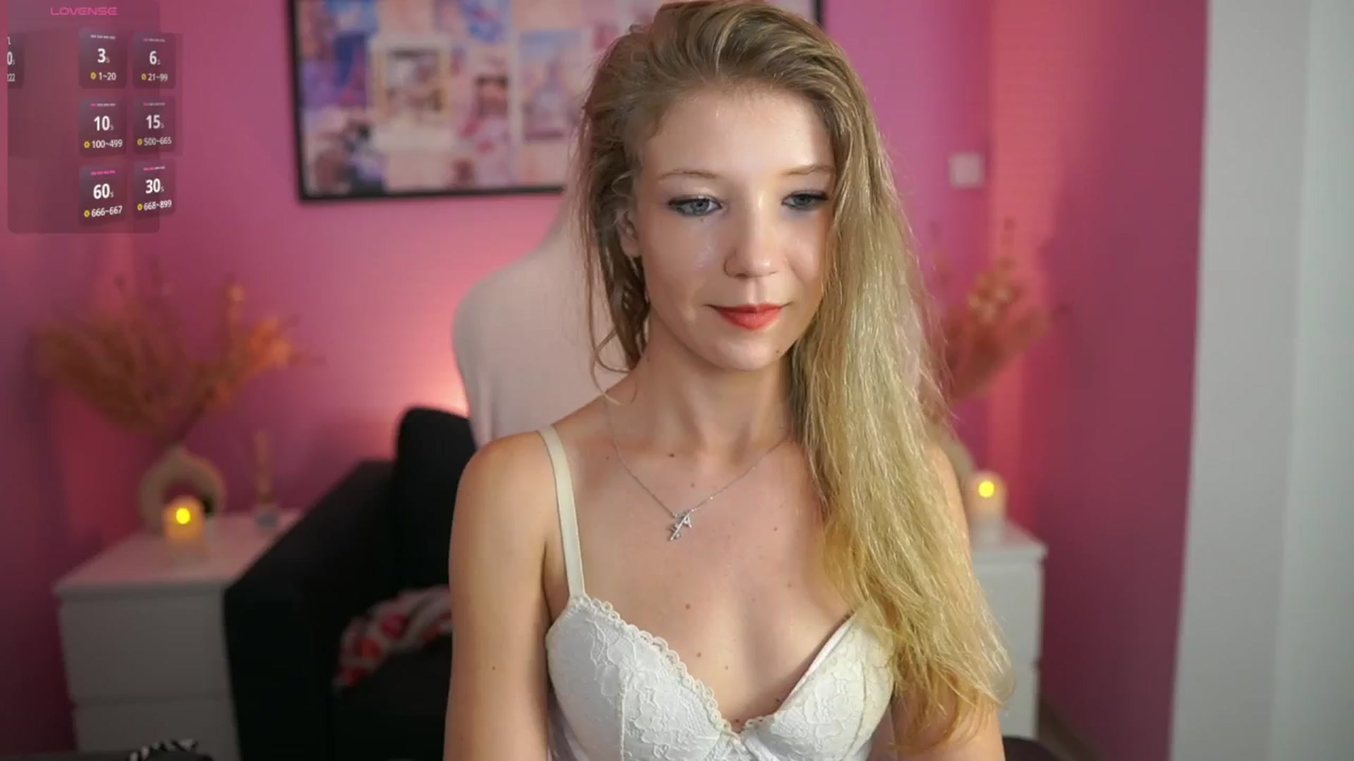 Gallery image thumbnail from Missicute's myfreecams stream on, 07/03/2025, 23:38 image 11 of 20