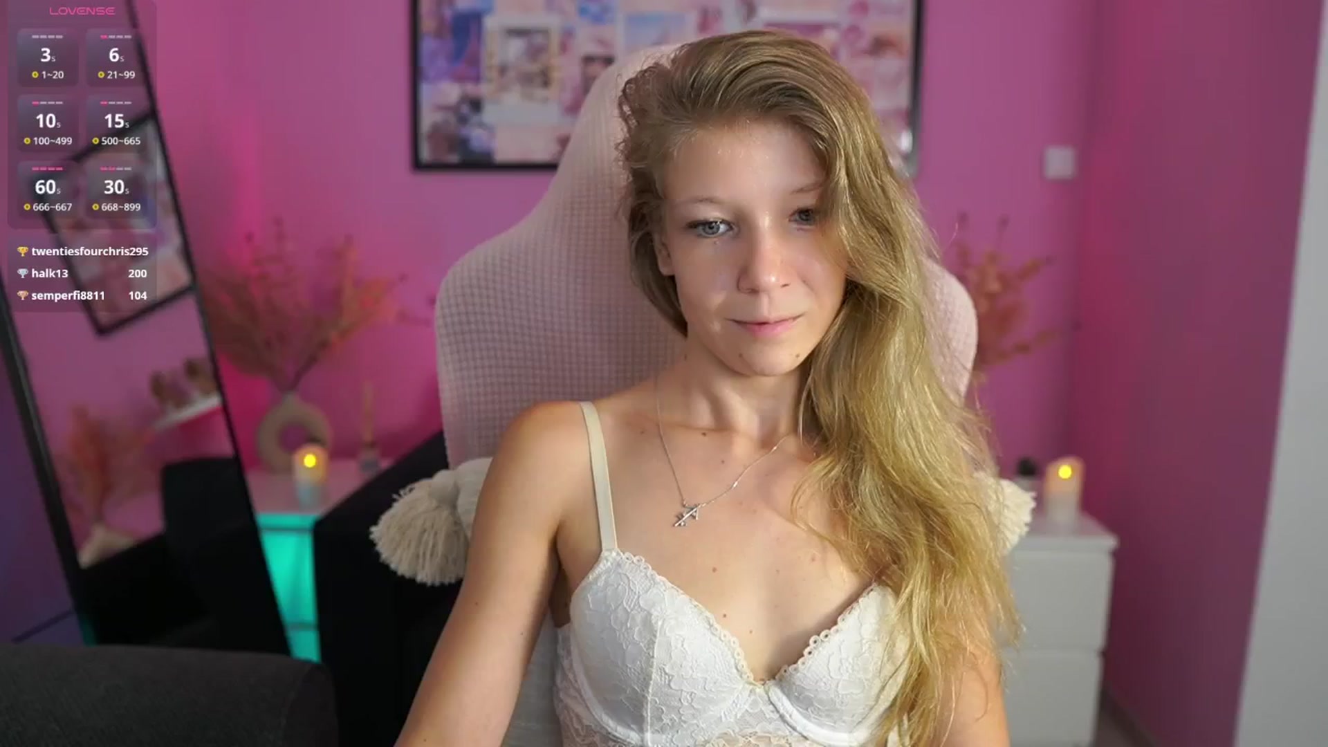 Gallery image thumbnail from Missicute's myfreecams stream on, 07/25/2025, 17:42 image 6 of 20
