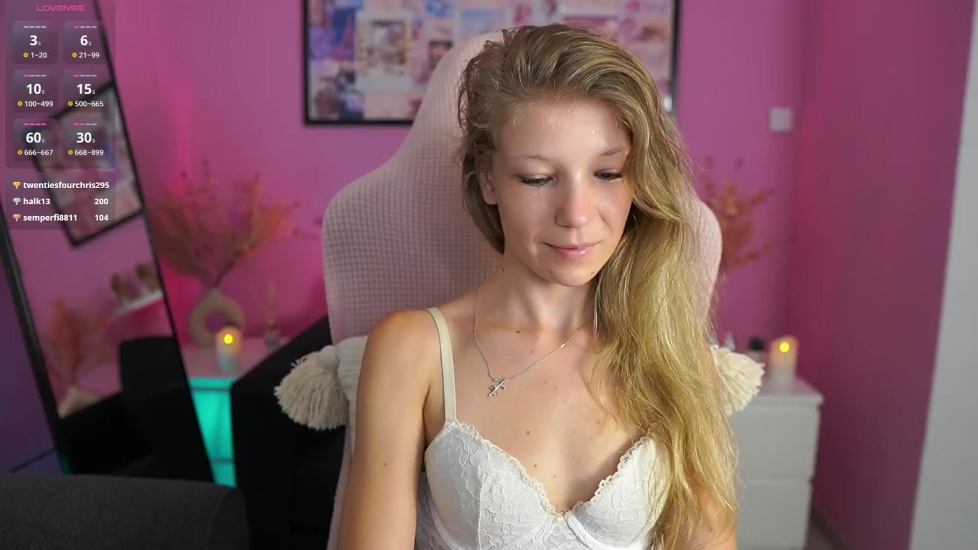 Gallery image thumbnail from Missicute's myfreecams stream on, 07/25/2025, 17:42 image 8 of 20