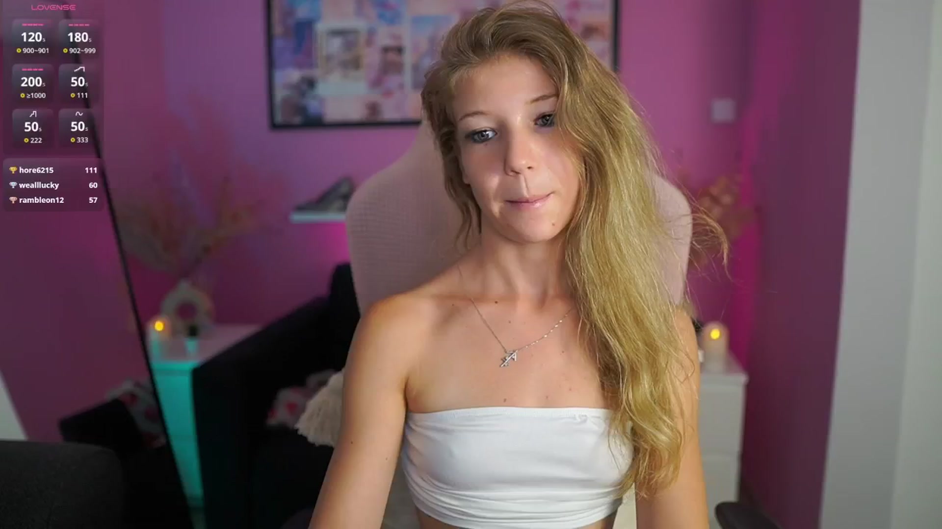 Gallery image thumbnail from Missicute's myfreecams stream on, 08/12/2025, 22:54 image 9 of 20