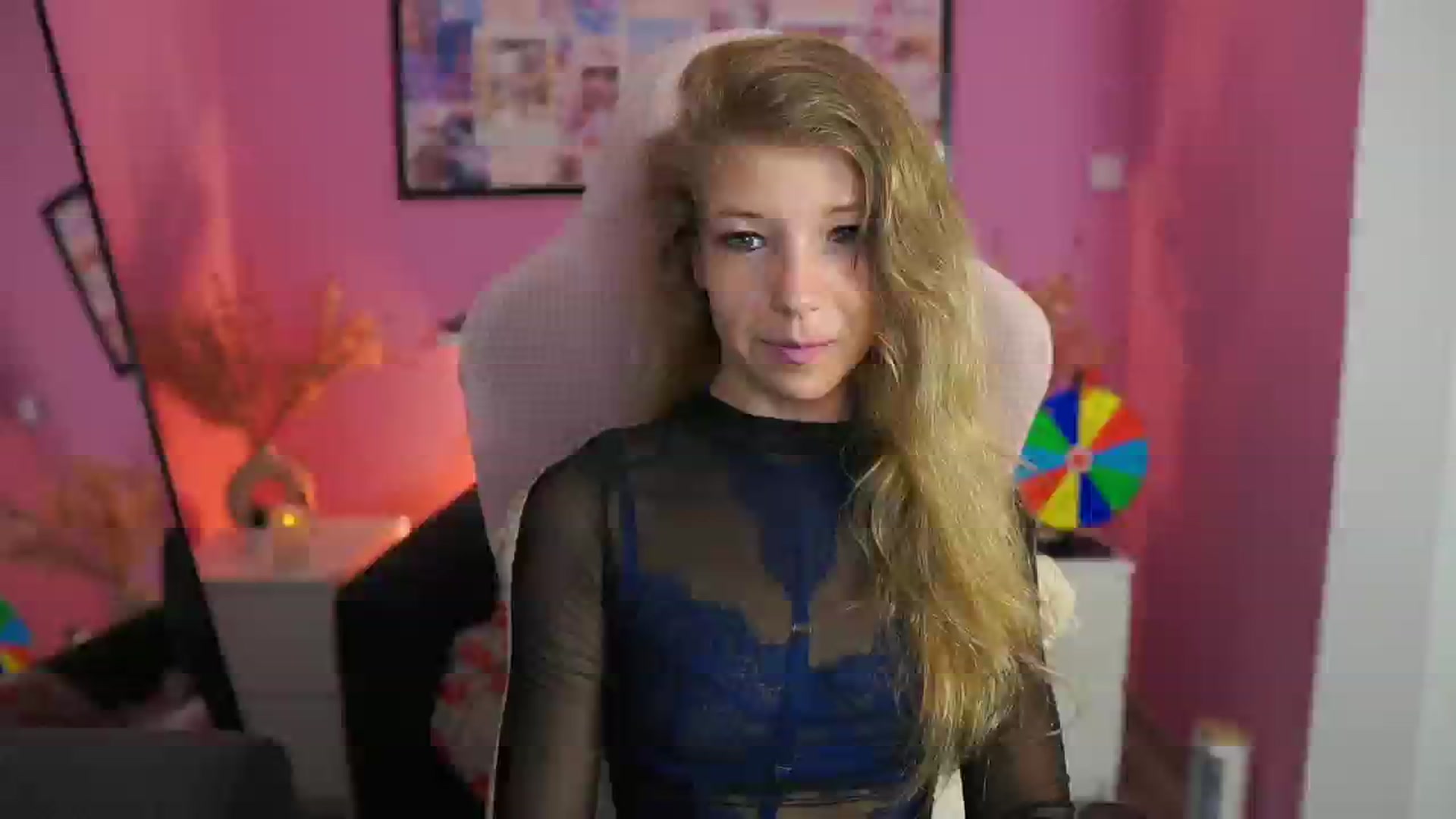 Gallery image thumbnail from Missicute's myfreecams stream on, 09/10/2025, 23:00 image 1 of 20