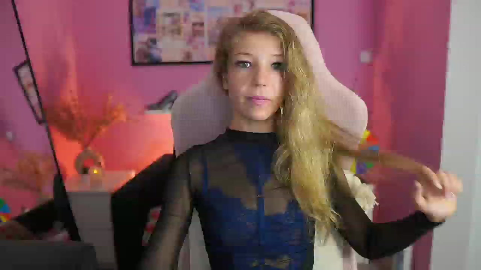 Gallery image thumbnail from Missicute's myfreecams stream on, 09/10/2025, 23:00 image 7 of 20