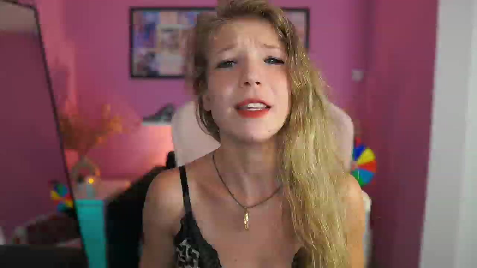 Gallery image thumbnail from Missicute's myfreecams stream on, 09/15/2025, 23:28 image 1 of 20