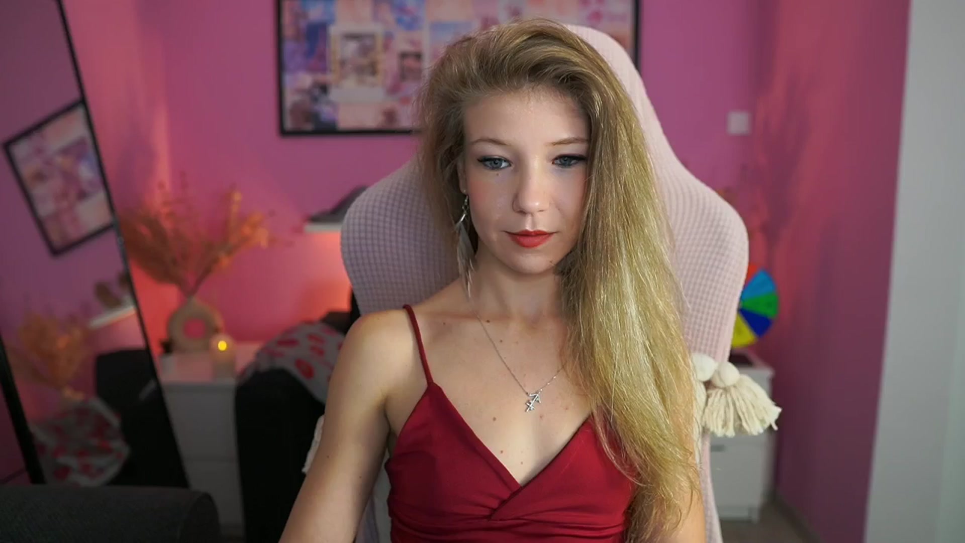 Gallery image thumbnail from Missicute's myfreecams stream on, 10/22/2025, 14:41 image 13 of 20