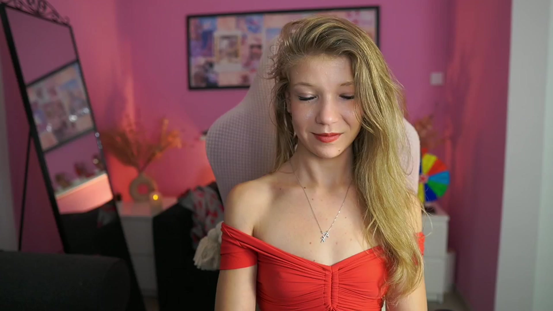 Gallery image thumbnail from Missicute's myfreecams stream on, 10/27/2025, 21:44 image 20 of 20