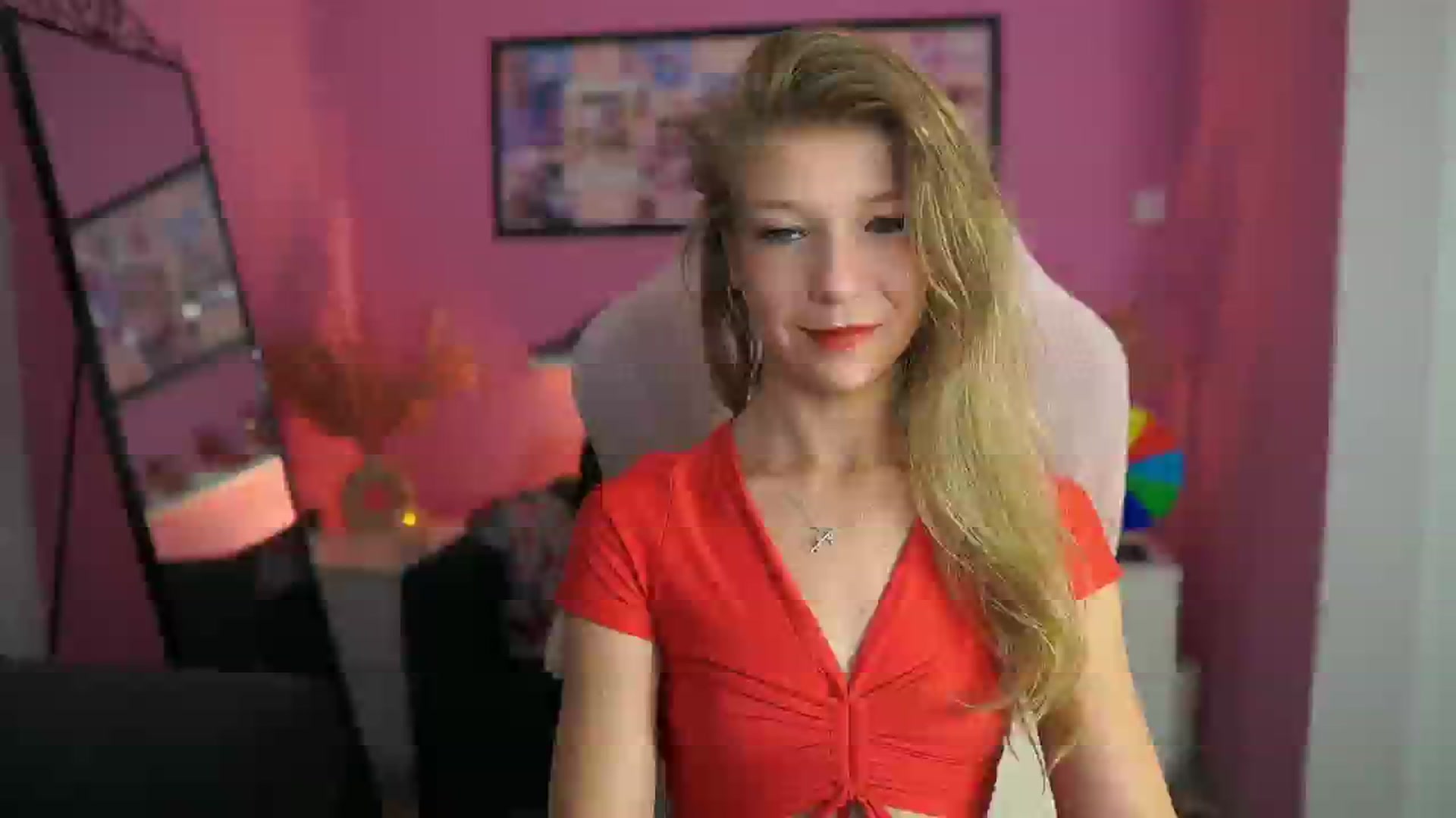 Gallery image thumbnail from Missicute's myfreecams stream on, 10/27/2025, 23:31 image 7 of 20