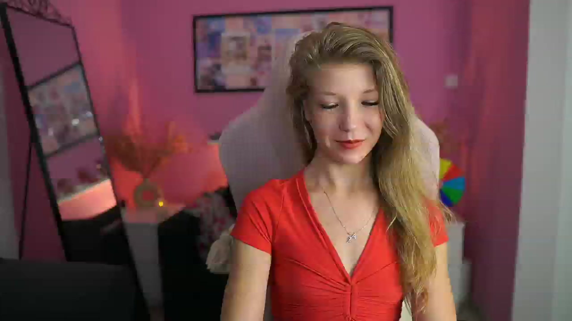 Gallery image thumbnail from Missicute's myfreecams stream on, 10/27/2025, 23:31 image 10 of 20