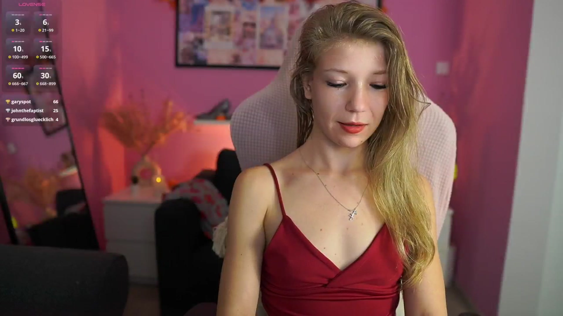 Gallery image thumbnail from Missicute's myfreecams stream on, 10/28/2025, 20:49 image 10 of 20