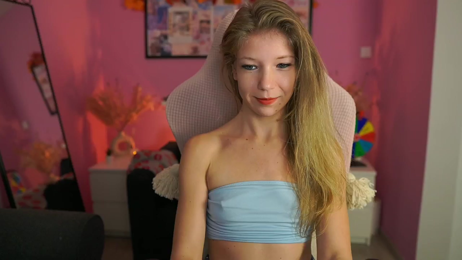 Gallery image thumbnail from Missicute's myfreecams stream on, 11/20/2025, 21:53 image 1 of 20