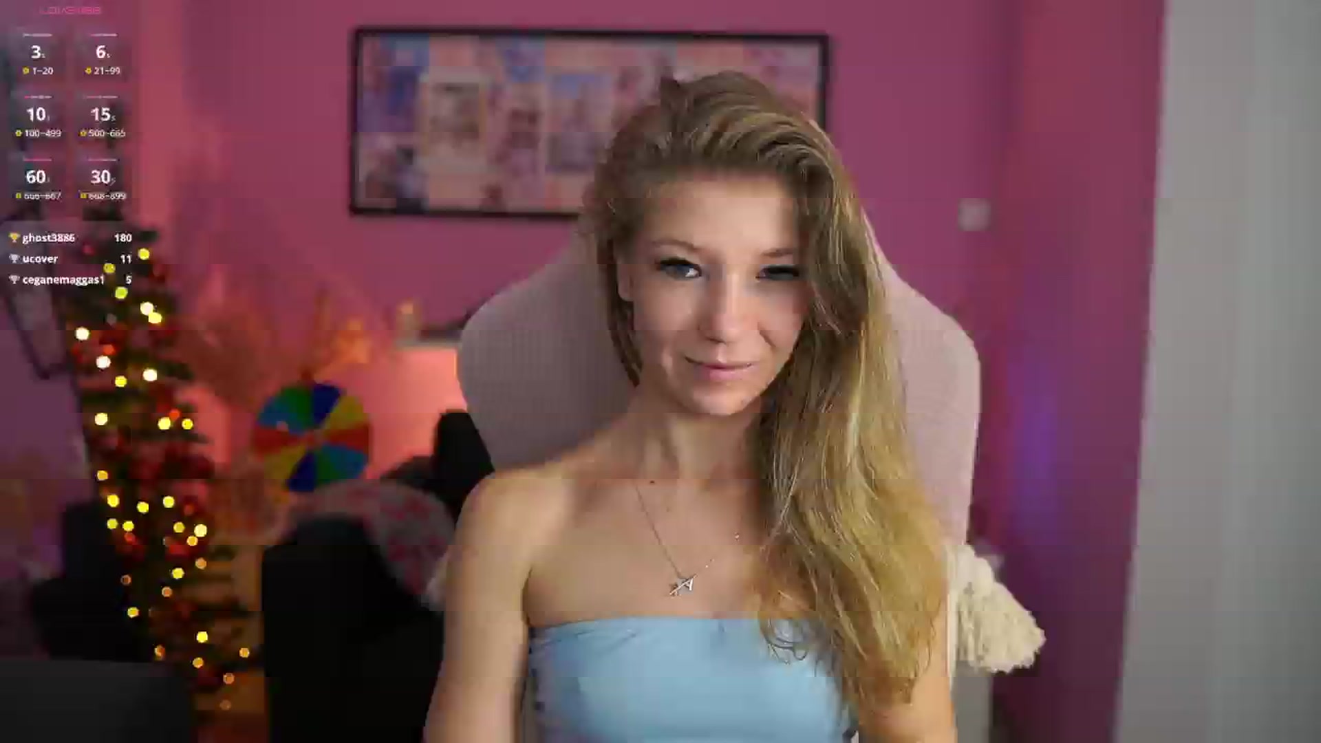Gallery image thumbnail from Missicute's myfreecams stream on, 12/10/2025, 24:31 image 12 of 20