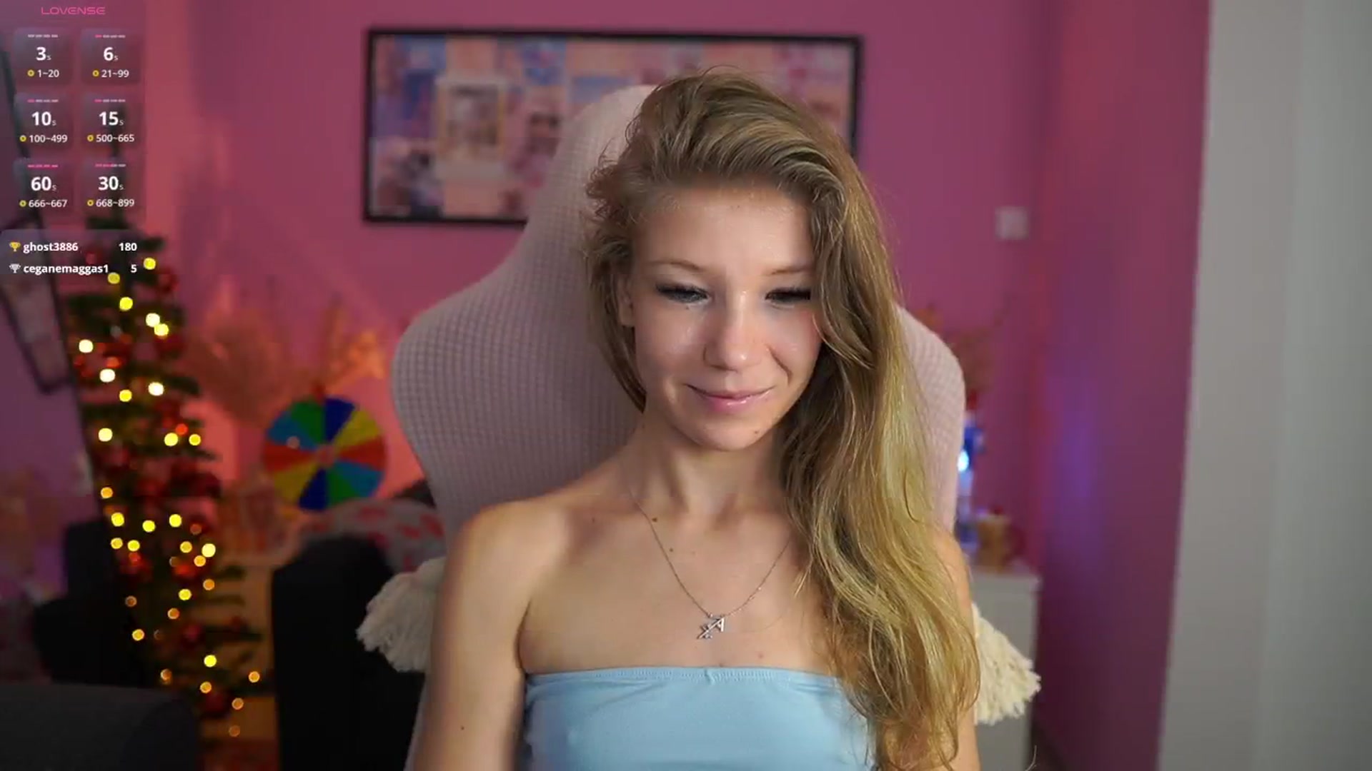 Gallery image thumbnail from Missicute's myfreecams stream on, 12/10/2025, 24:31 image 2 of 20