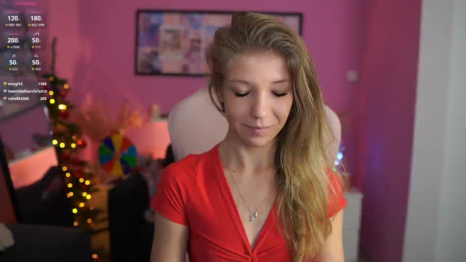 Gallery image thumbnail from Missicute's myfreecams stream on, 12/16/2025, 24:02 image 14 of 20