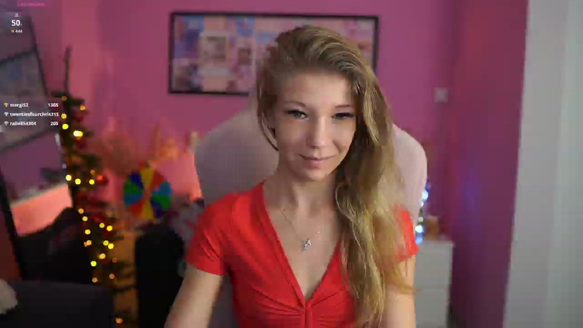 Gallery image thumbnail from Missicute's myfreecams stream on, 12/16/2025, 24:02 image 5 of 20