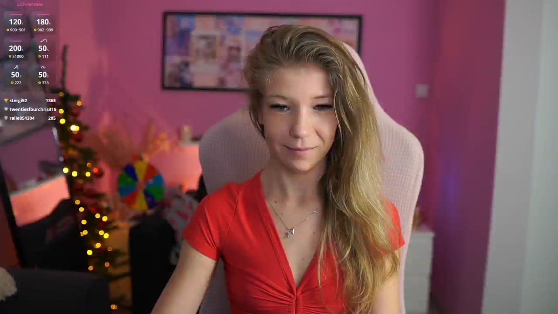 Gallery image thumbnail from Missicute's myfreecams stream on, 12/16/2025, 24:02 image 9 of 20