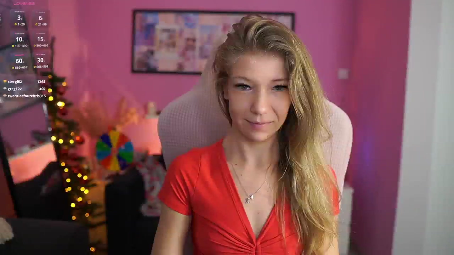 Gallery image thumbnail from Missicute's myfreecams stream on, 12/16/2025, 24:02 image 17 of 20