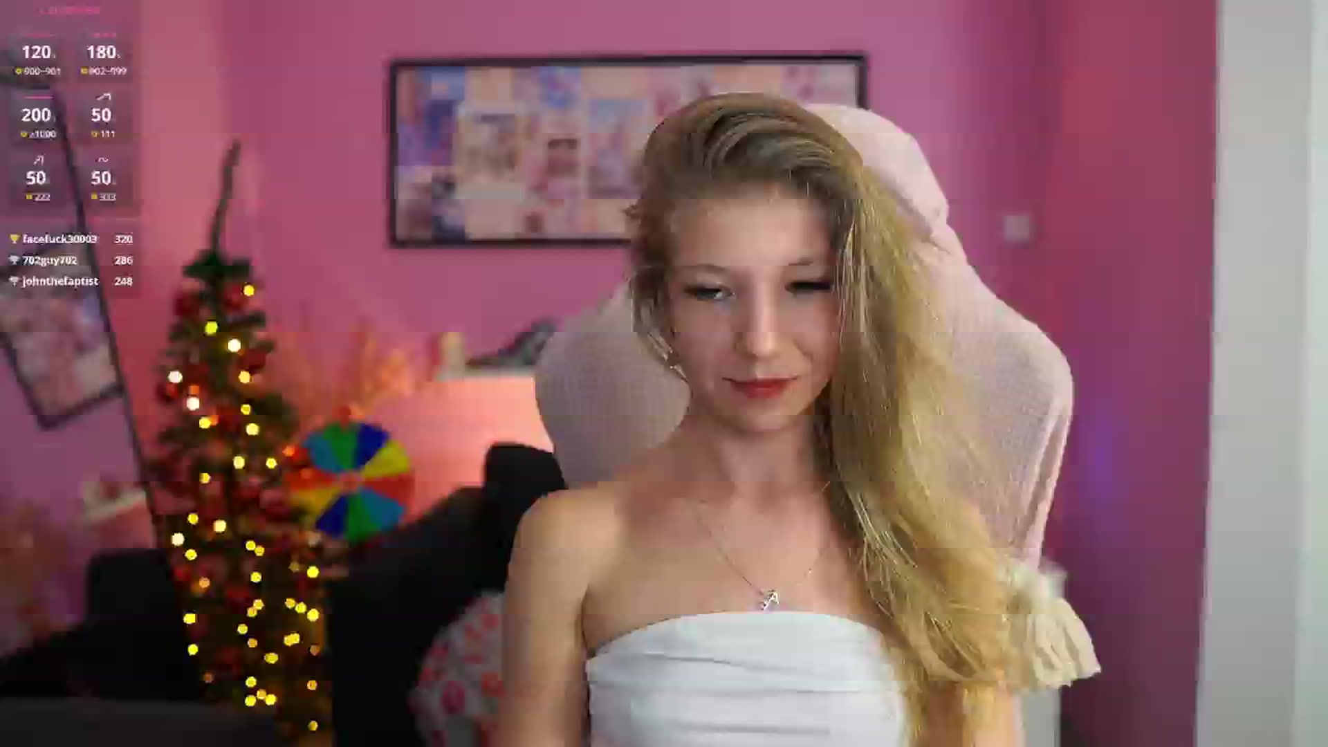 Gallery image thumbnail from Missicute's myfreecams stream on, 12/23/2025, 01:33 image 4 of 20