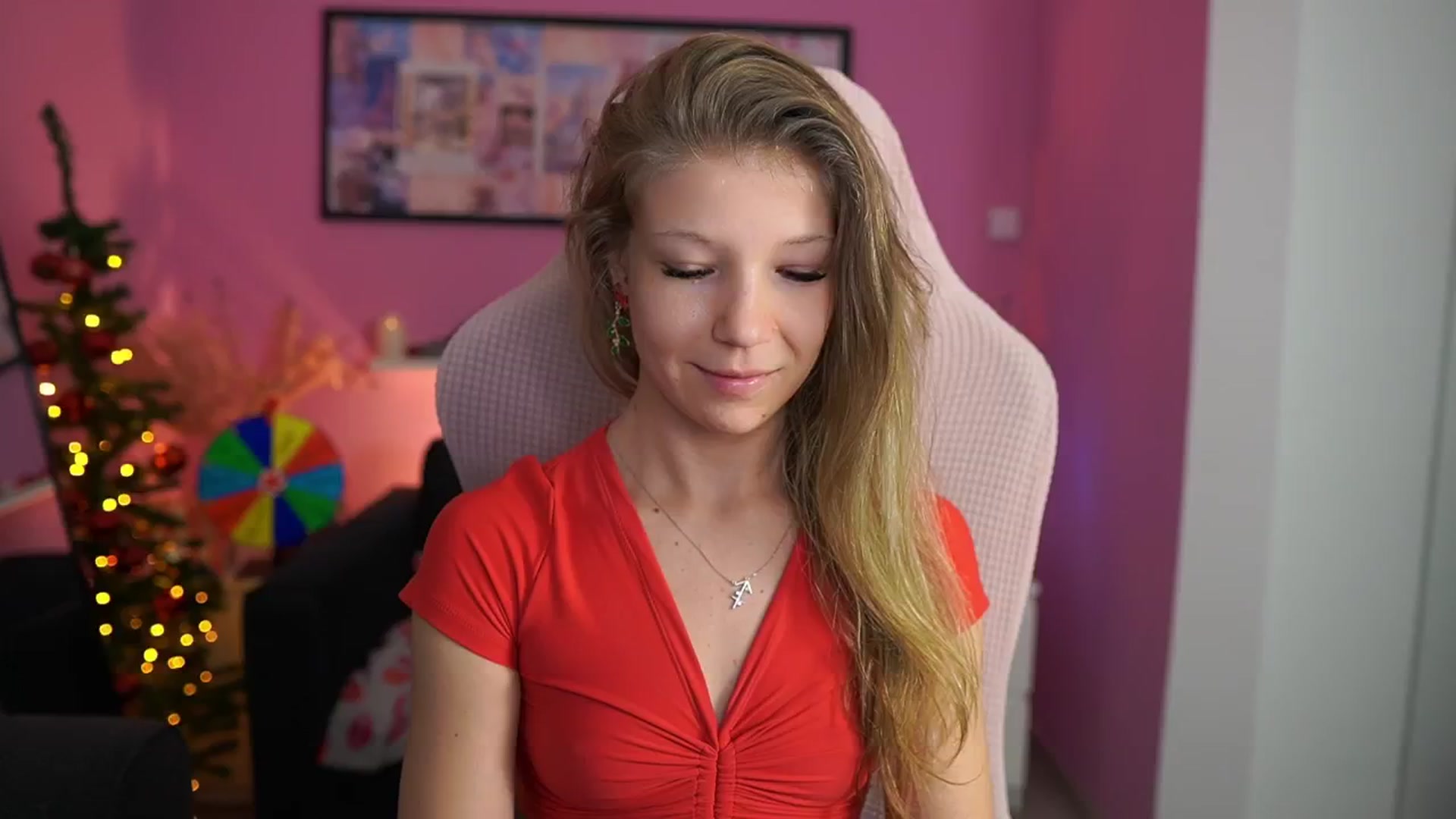 Gallery image thumbnail from Missicute's myfreecams stream on, 12/27/2025, 23:45 image 1 of 20