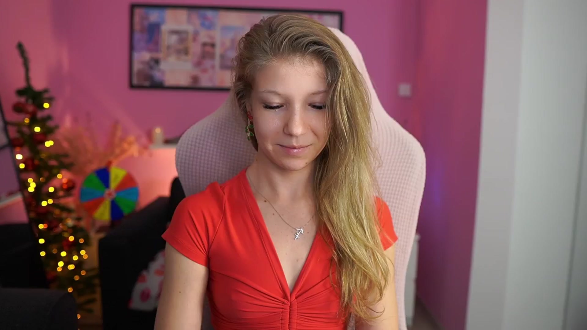 Gallery image thumbnail from Missicute's myfreecams stream on, 12/27/2025, 23:45 image 2 of 20
