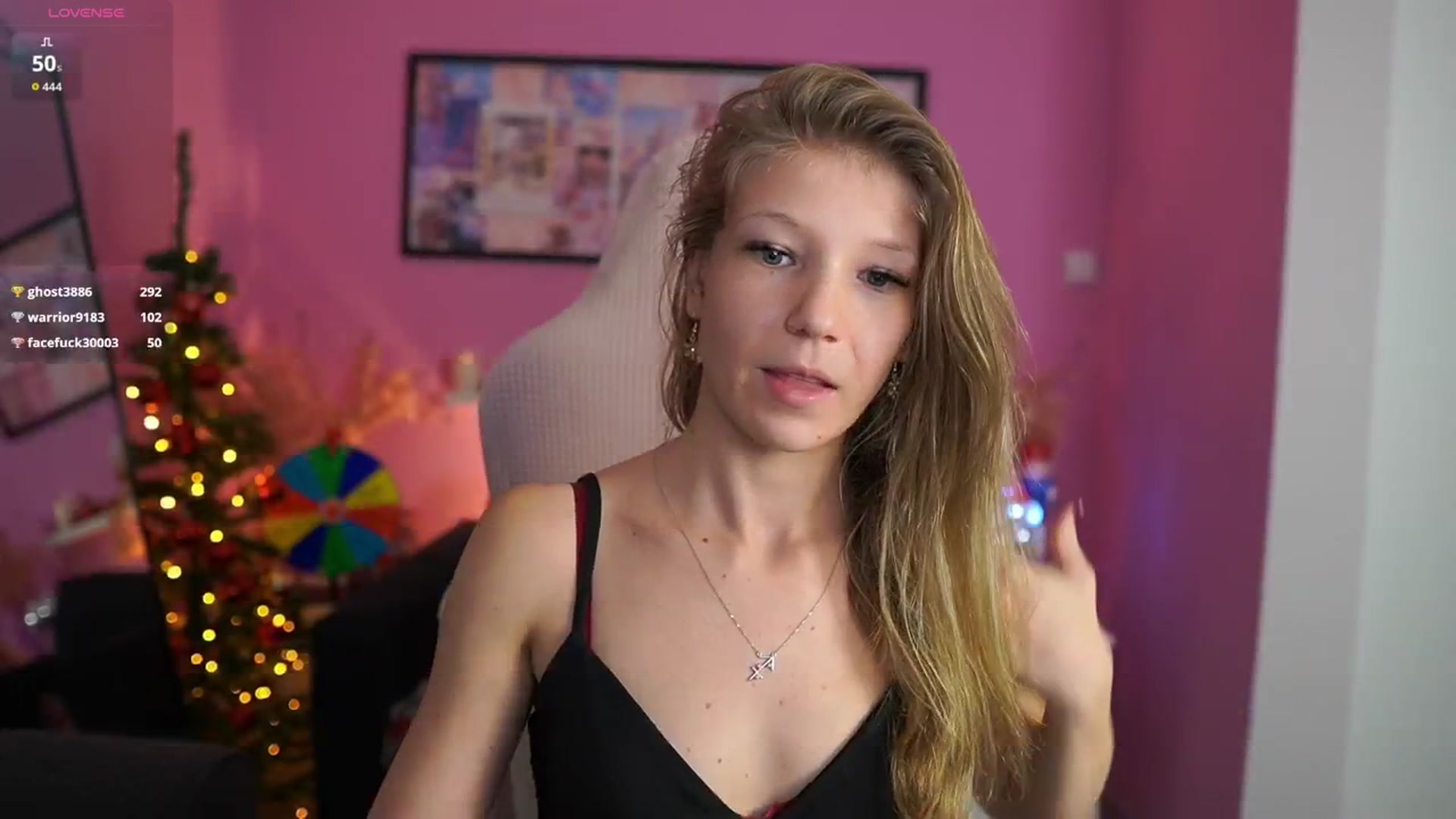 Gallery image thumbnail from Missicute's myfreecams stream on, 12/28/2025, 23:52 image 13 of 20
