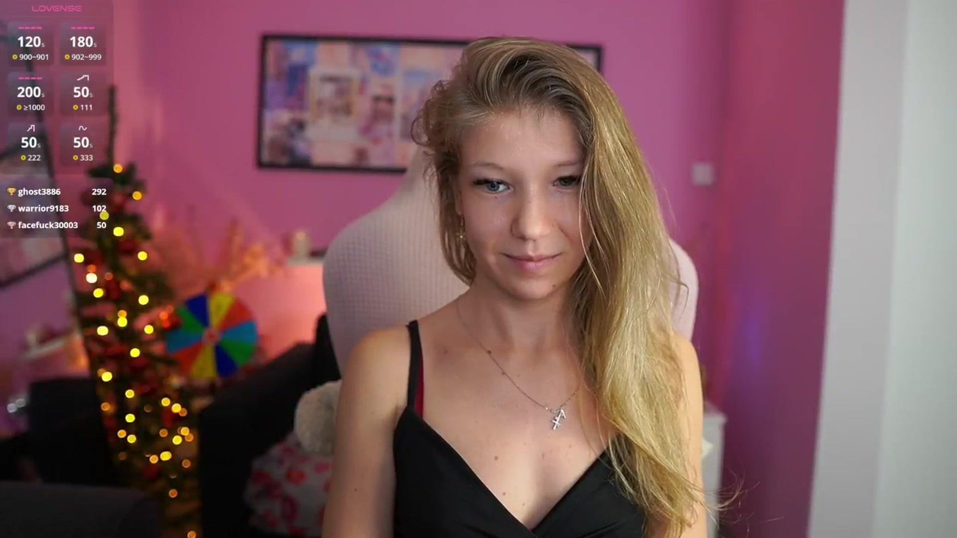 Gallery image thumbnail from Missicute's myfreecams stream on, 12/28/2025, 23:52 image 6 of 20