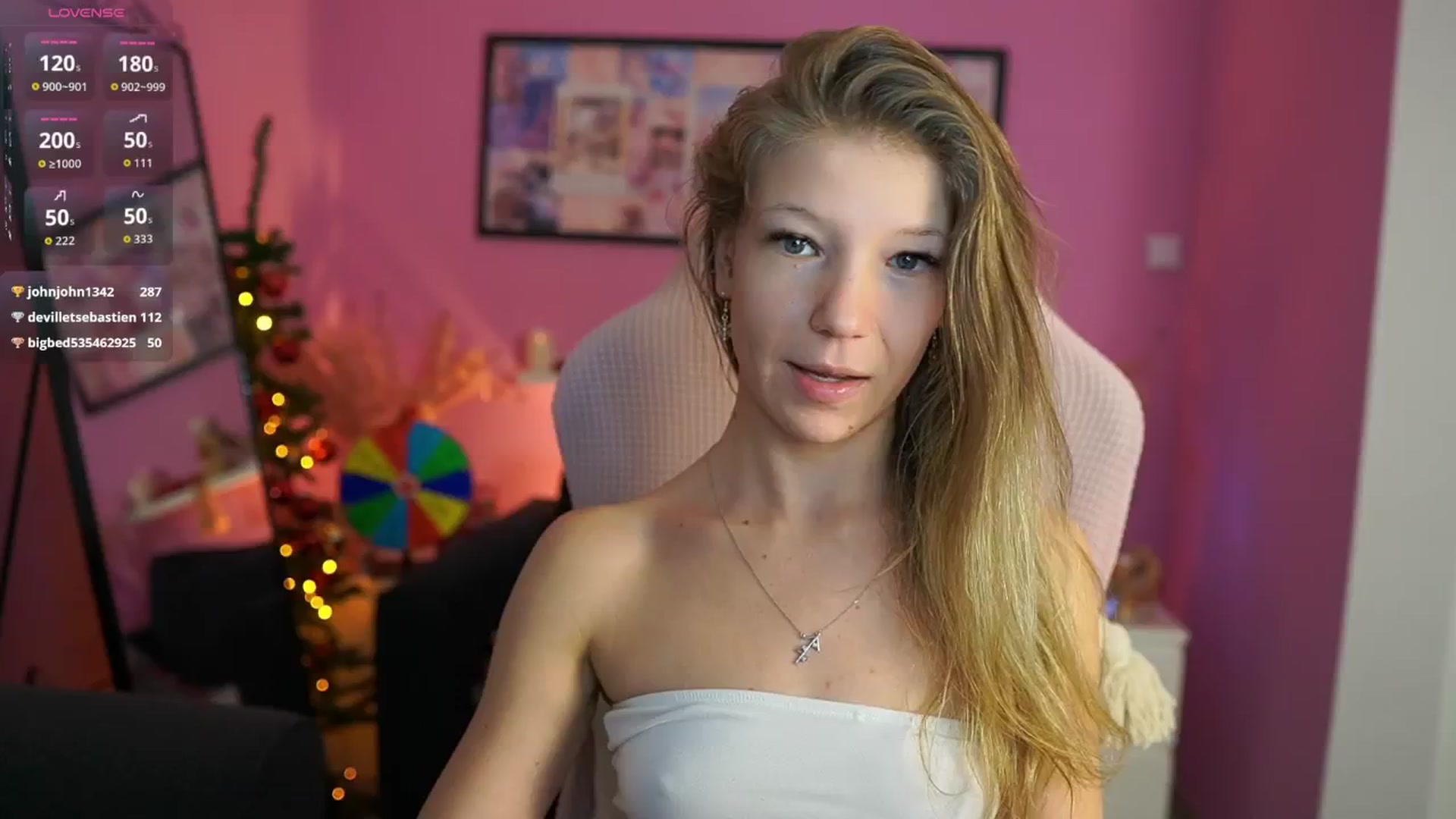 Gallery image thumbnail from Missicute's myfreecams stream on, 12/30/2025, 23:16 image 4 of 20