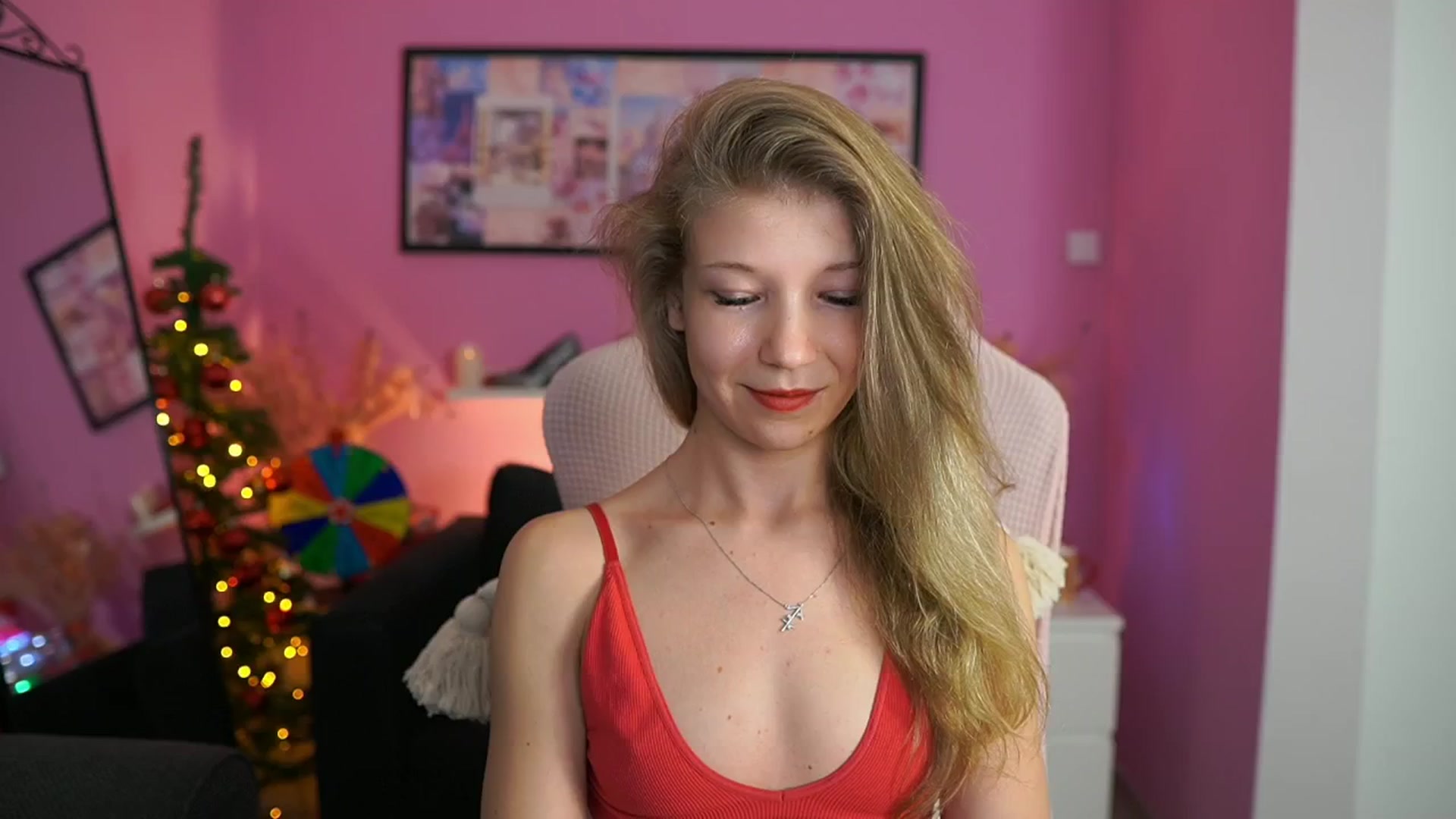 Gallery image thumbnail from Missicute's myfreecams stream on, 01/06/2026, 21:38 image 13 of 20