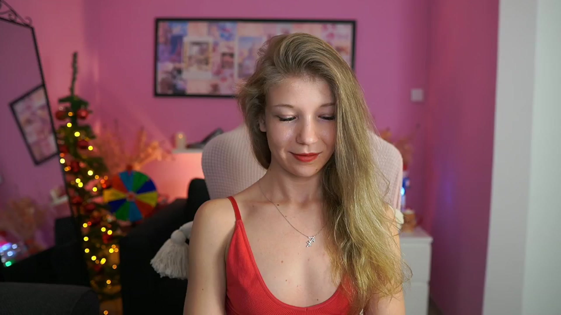 Gallery image thumbnail from Missicute's myfreecams stream on, 01/06/2026, 21:38 image 15 of 20