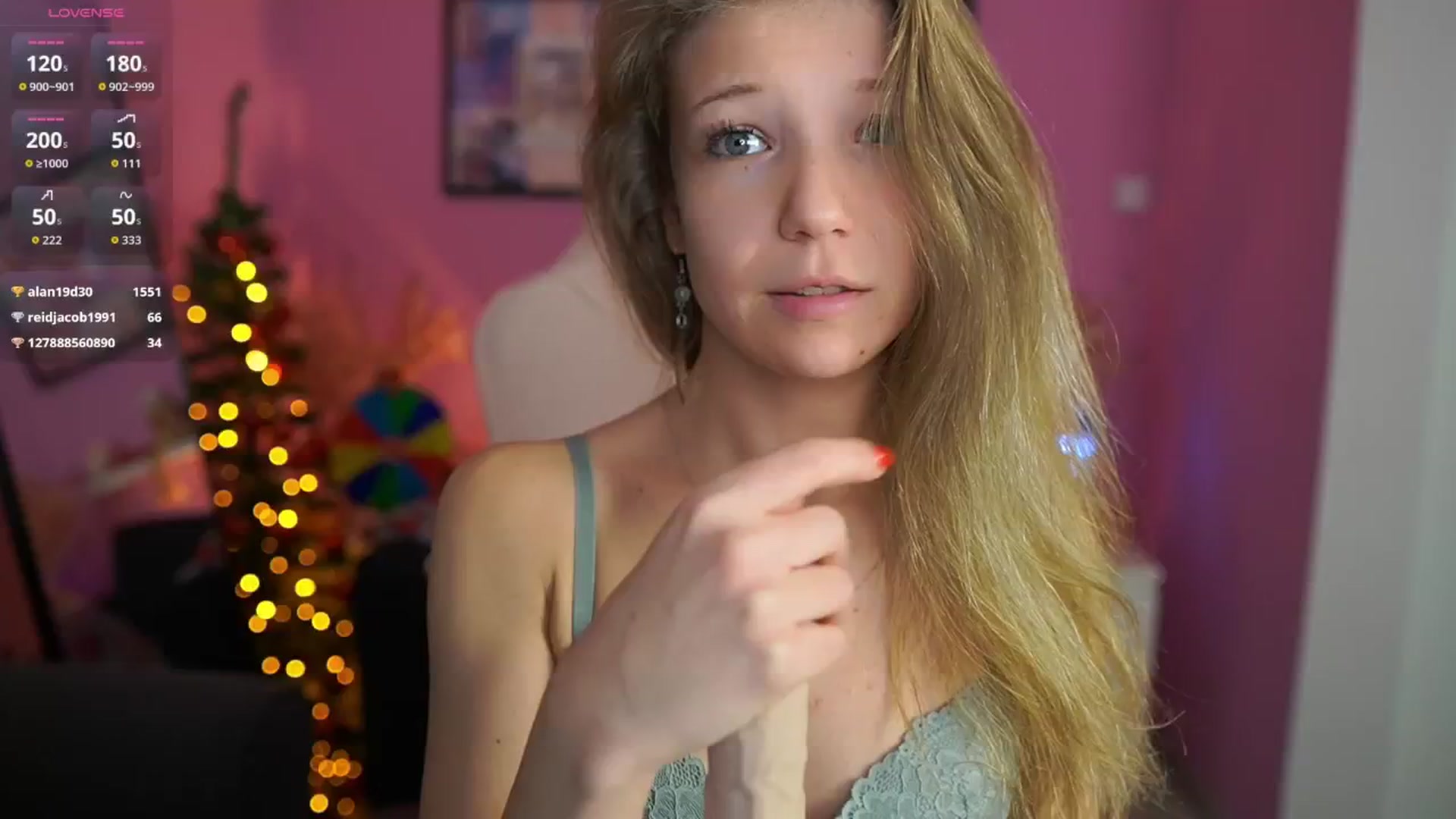 Gallery image thumbnail from Missicute's myfreecams stream on, 01/13/2026, 18:13 image 12 of 20