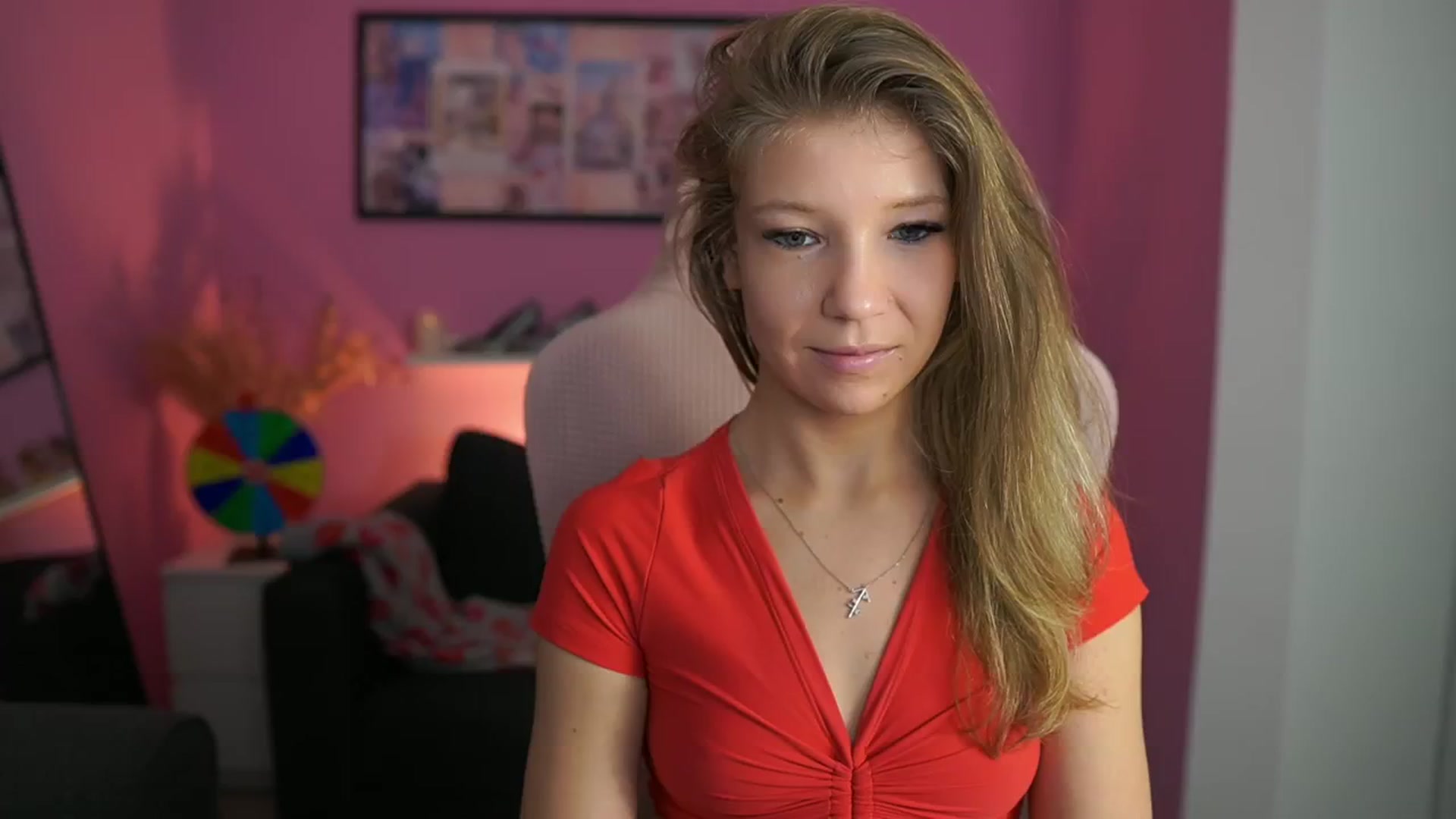 Gallery image thumbnail from Missicute's myfreecams stream on, 01/30/2026, 16:16 image 5 of 20