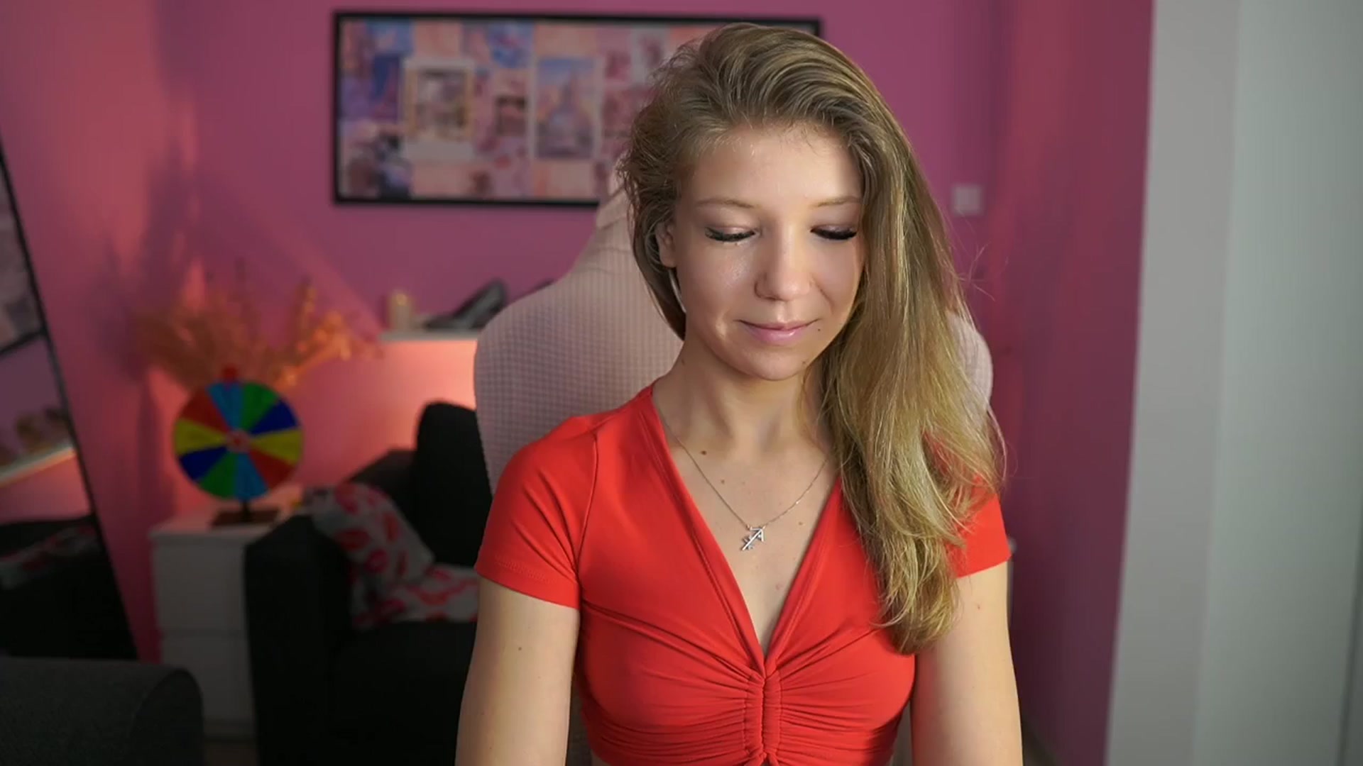 Gallery image thumbnail from Missicute's myfreecams stream on, 01/30/2026, 16:16 image 16 of 20