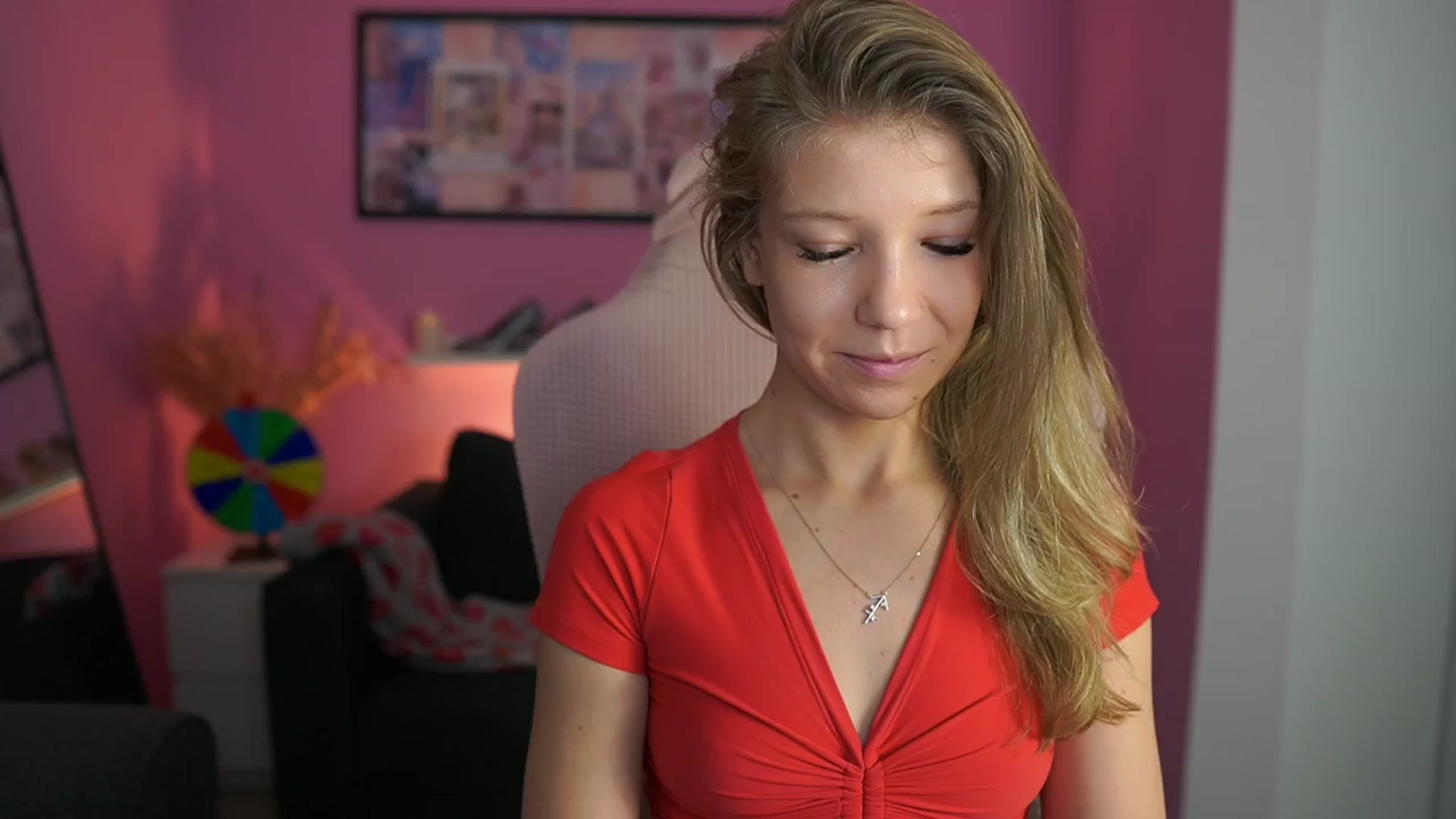 Gallery image thumbnail from Missicute's myfreecams stream on, 01/30/2026, 16:16 image 3 of 20