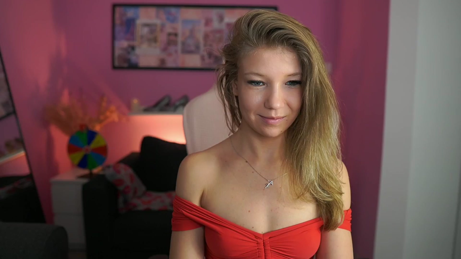 Gallery image thumbnail from Missicute's myfreecams stream on, 01/30/2026, 18:03 image 6 of 20