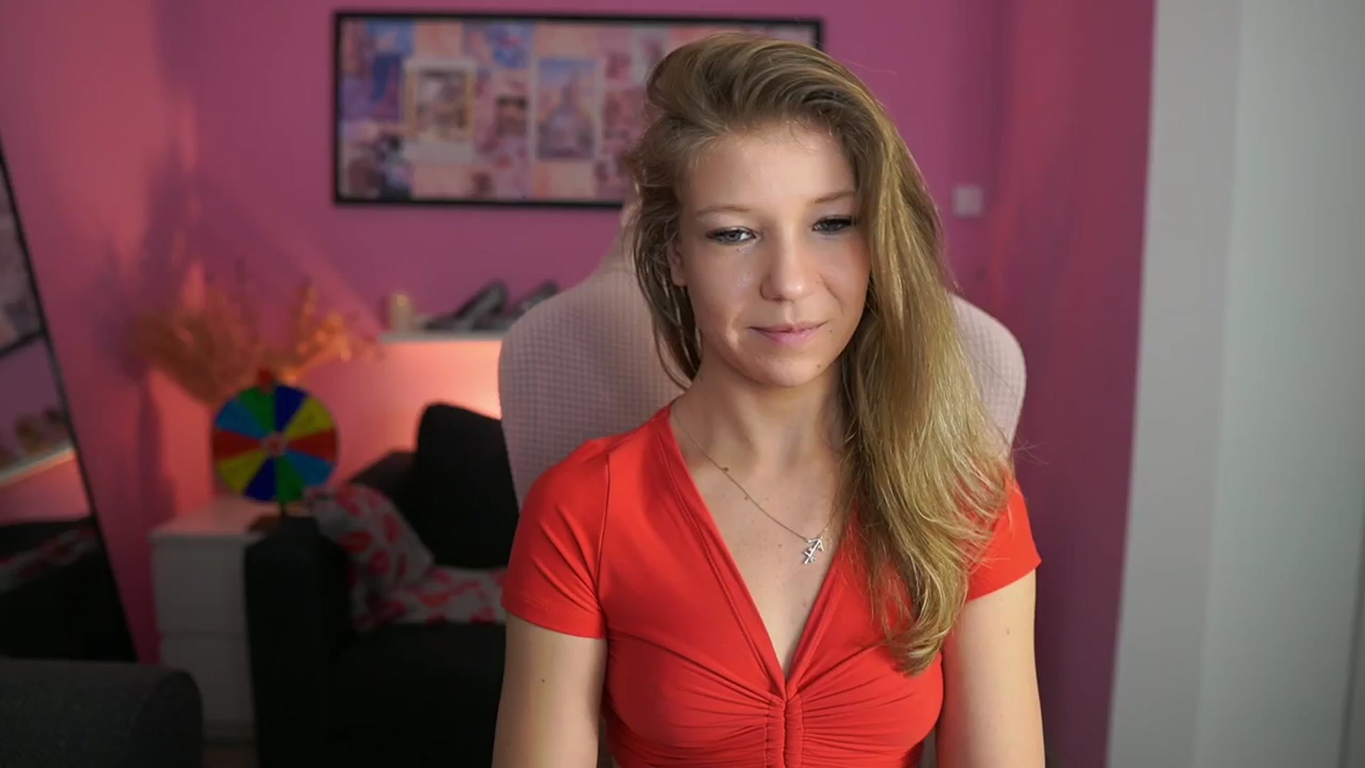 Gallery image thumbnail from Missicute's myfreecams stream on, 01/30/2026, 18:03 image 19 of 20